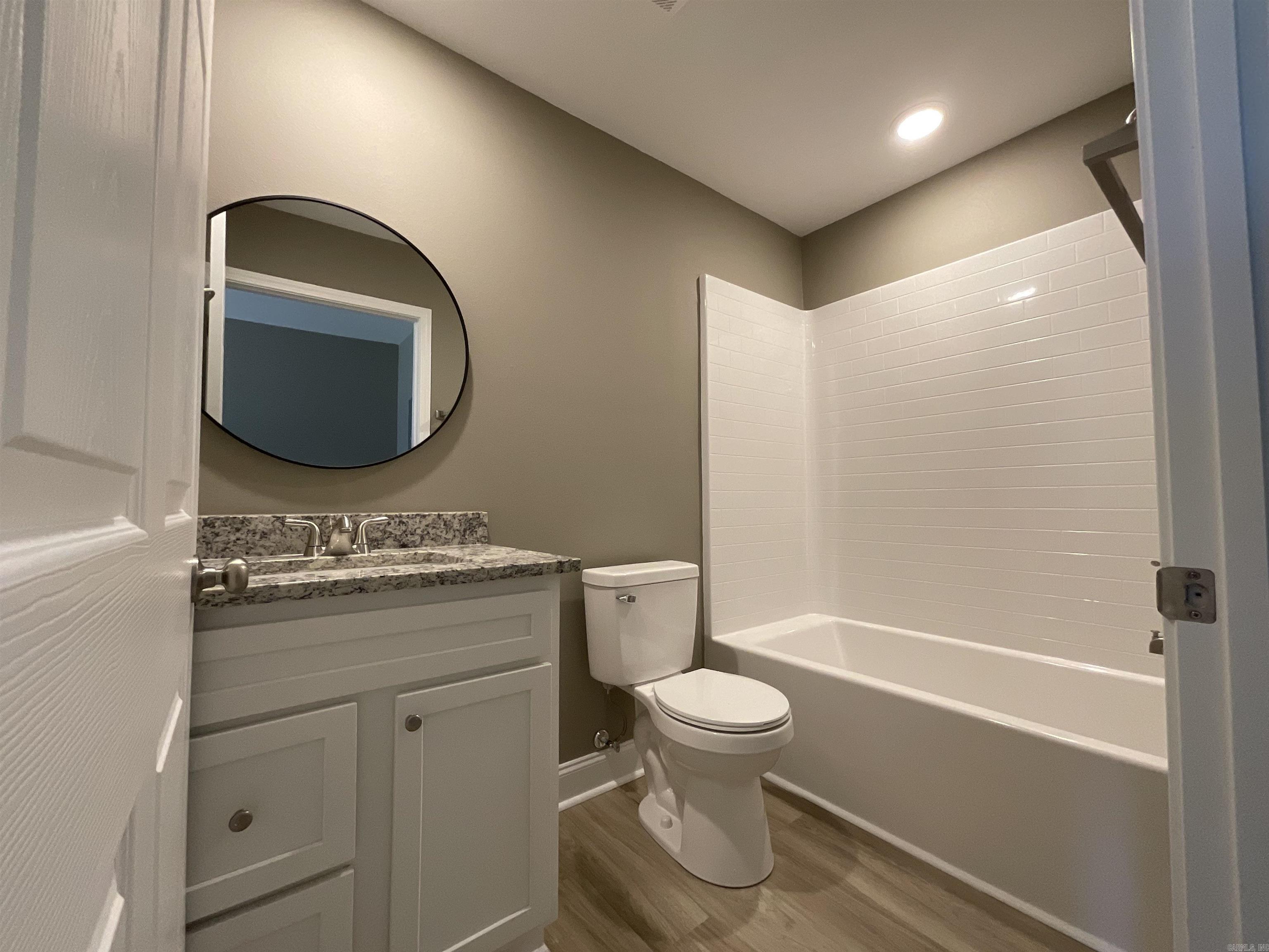 406 & 408 England Street Property Photo 40