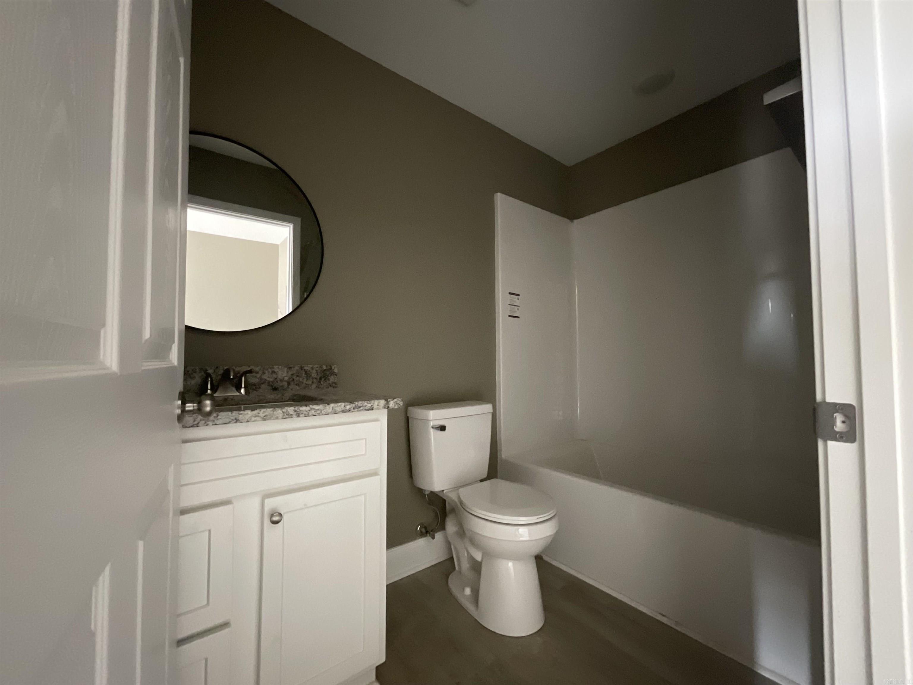 406 & 408 England Street Property Photo 44
