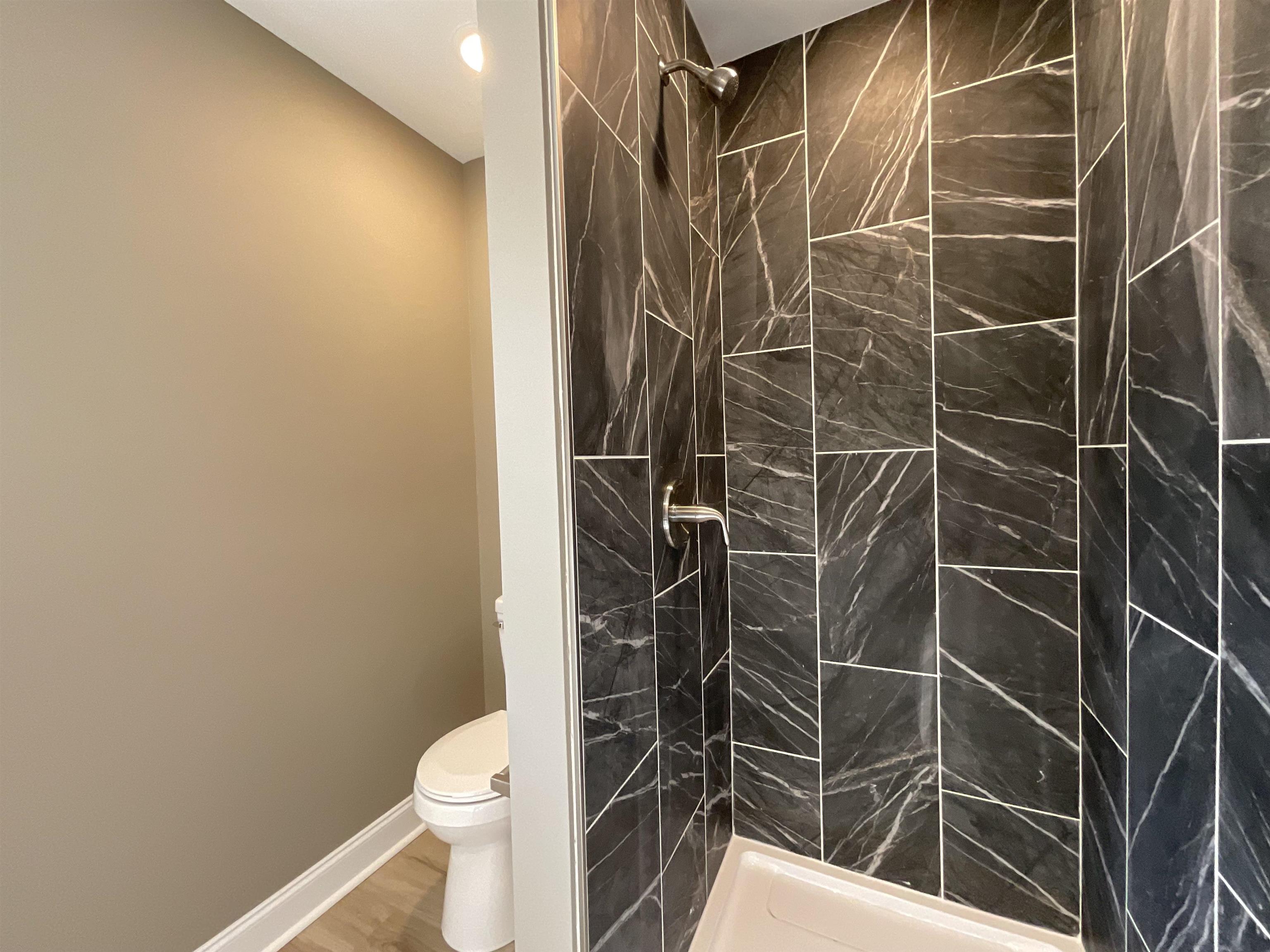 410, 412, 414 England Street Property Photo 18