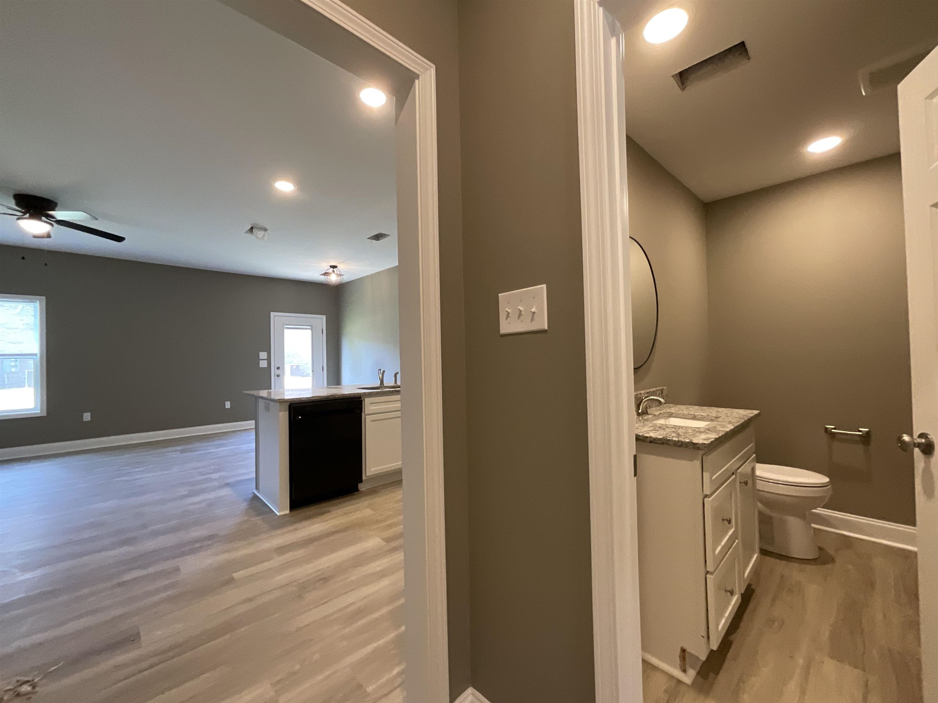 410, 412, 414 England Street Property Photo 28