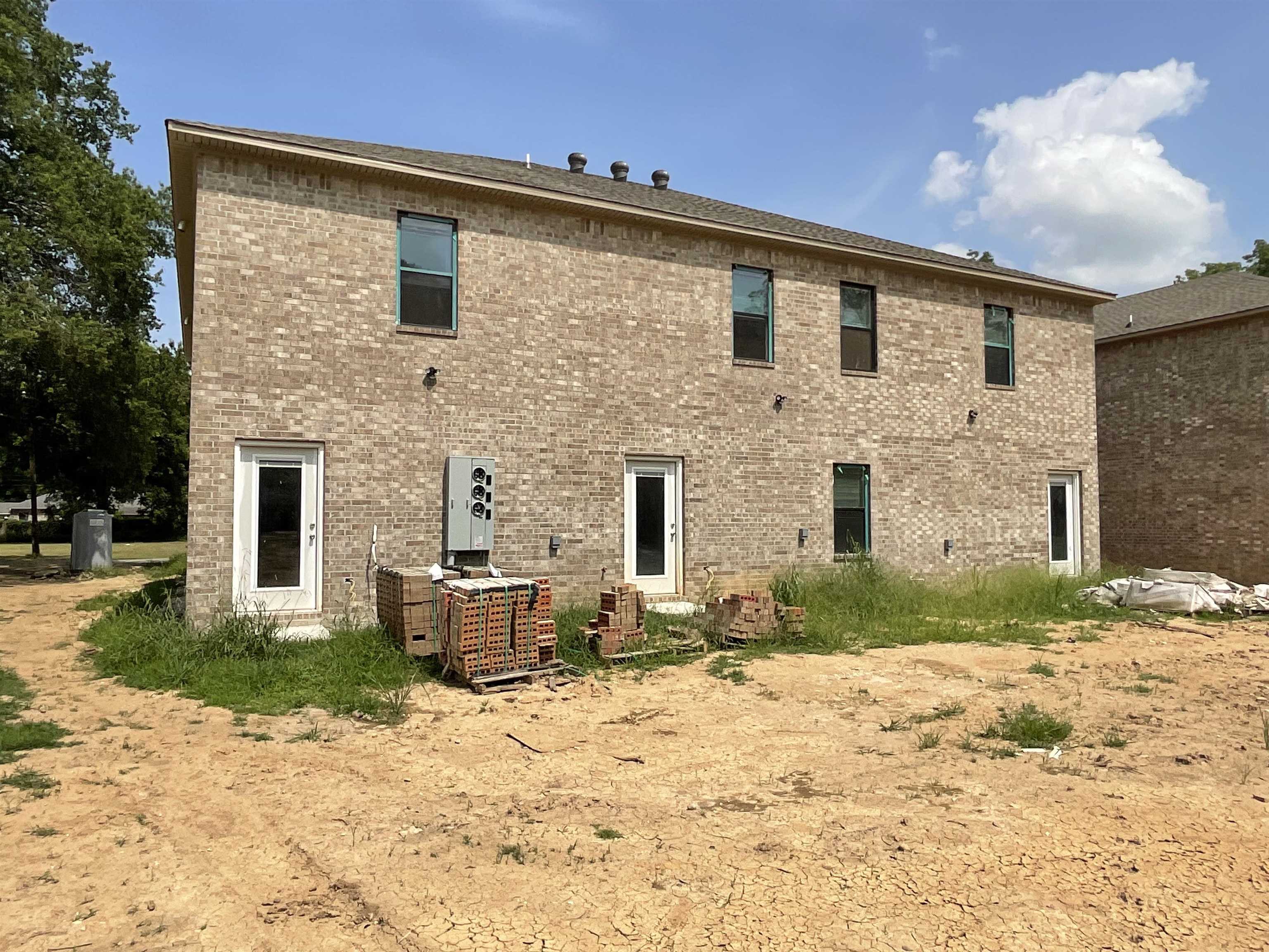 410, 412, 414 England Street Property Photo 49
