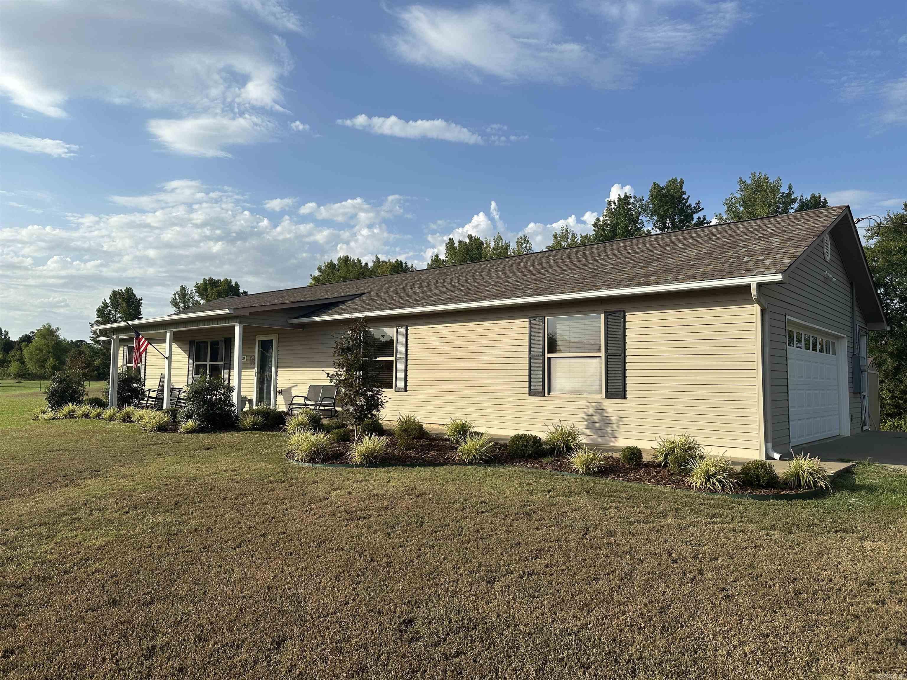 300 Logan Lane Property Photo 2