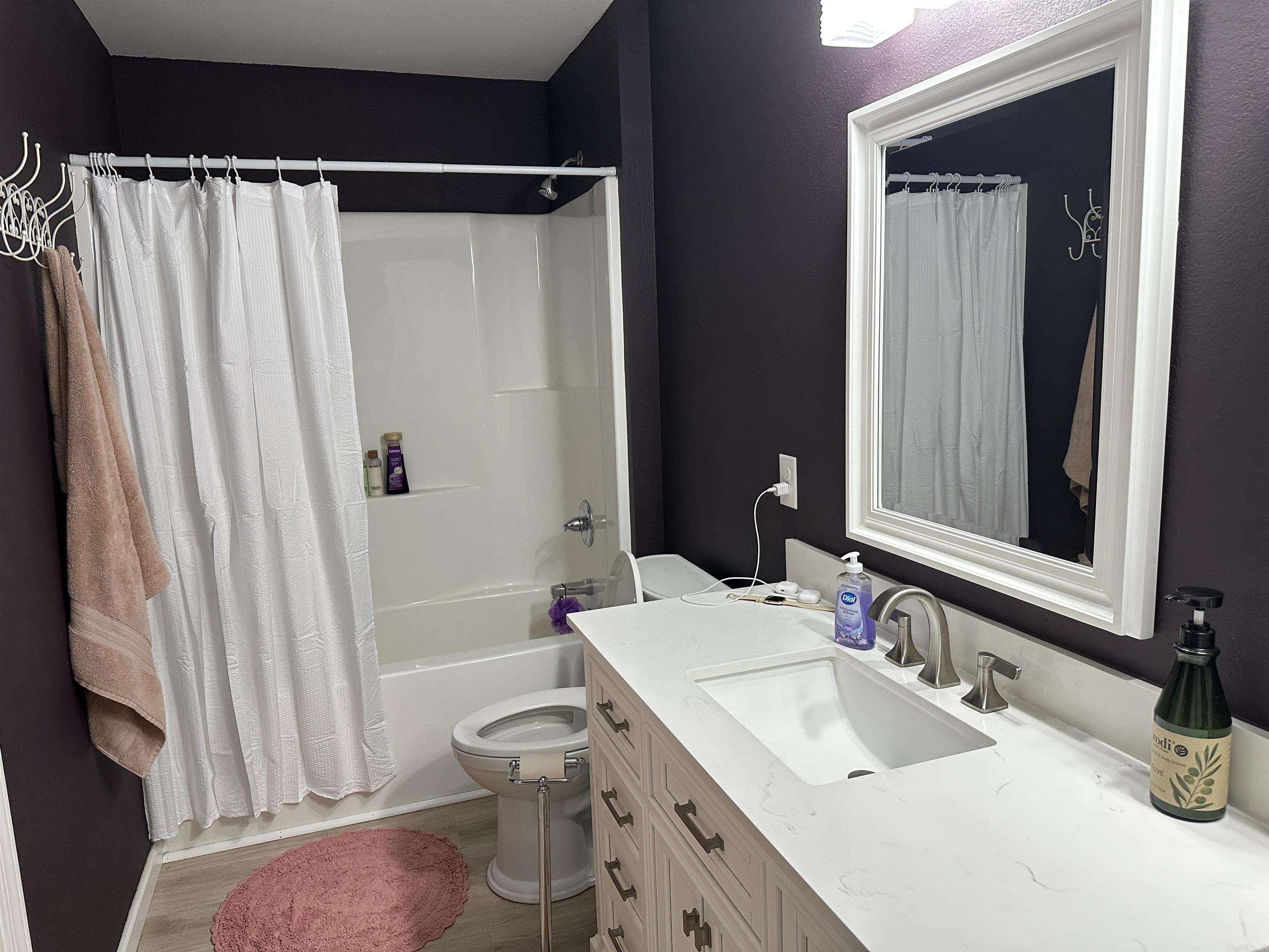 300 Logan Lane Property Photo 19