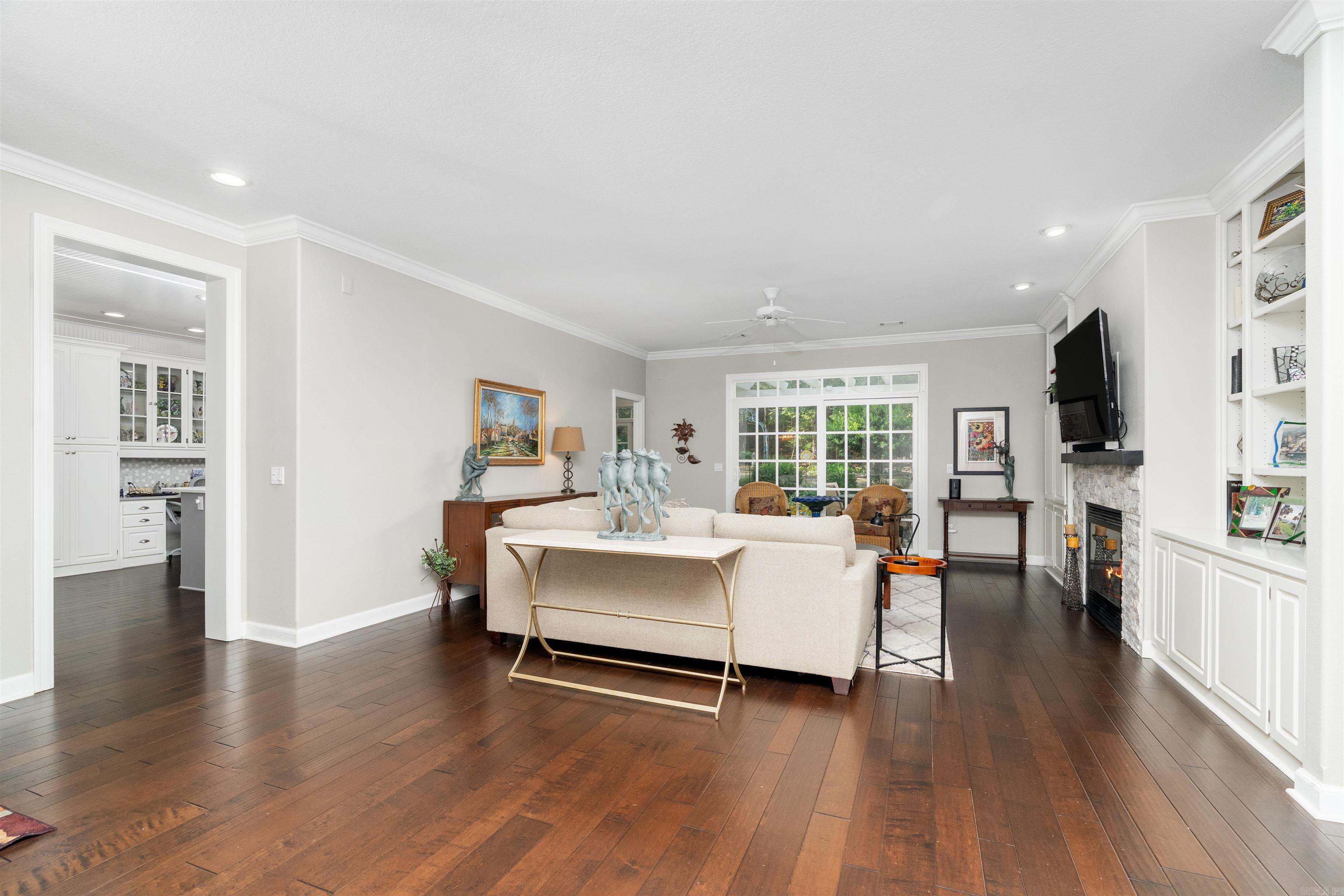 6 Navegar Circle Property Photo 5