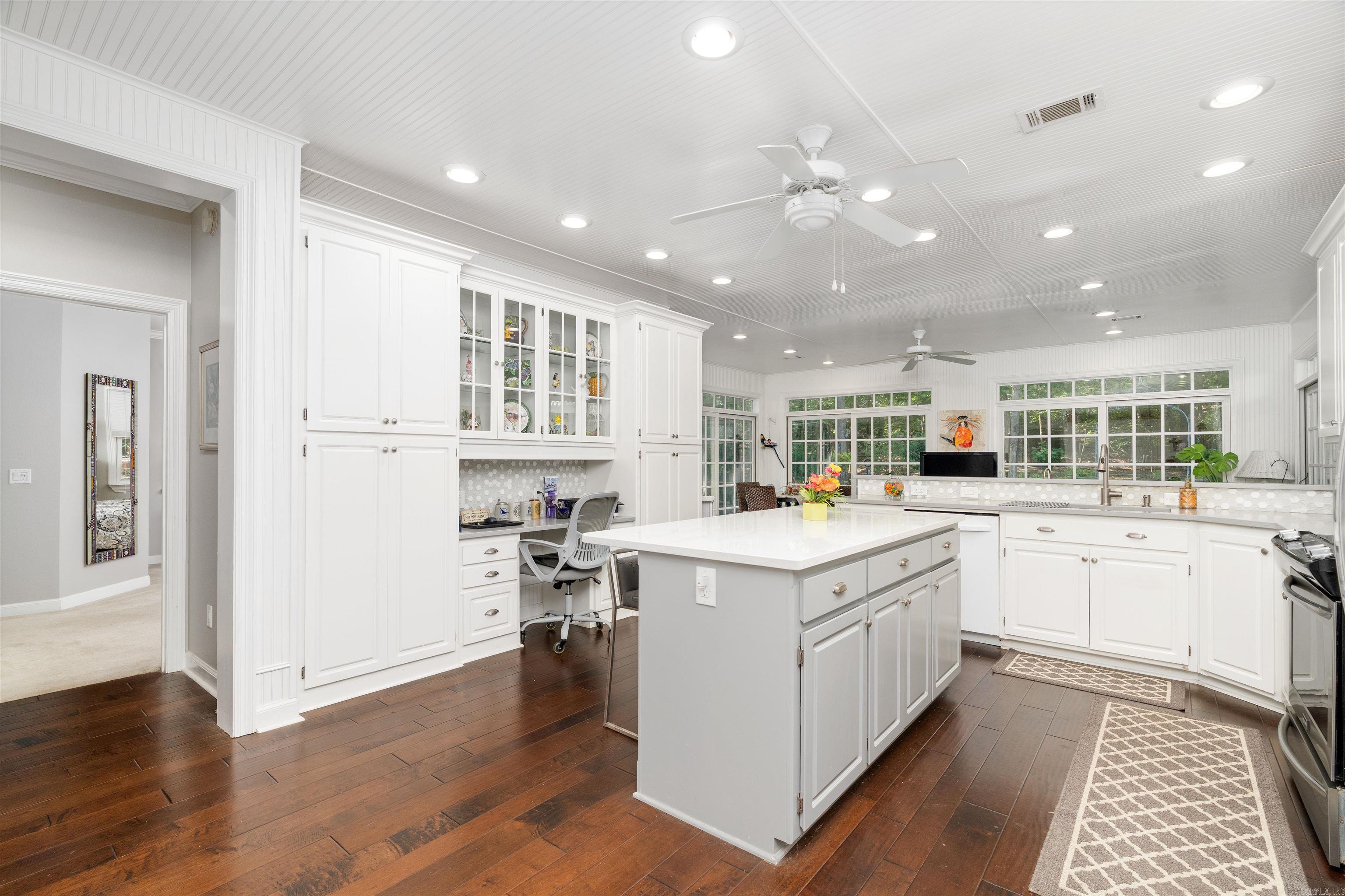 6 Navegar Circle Property Photo 9