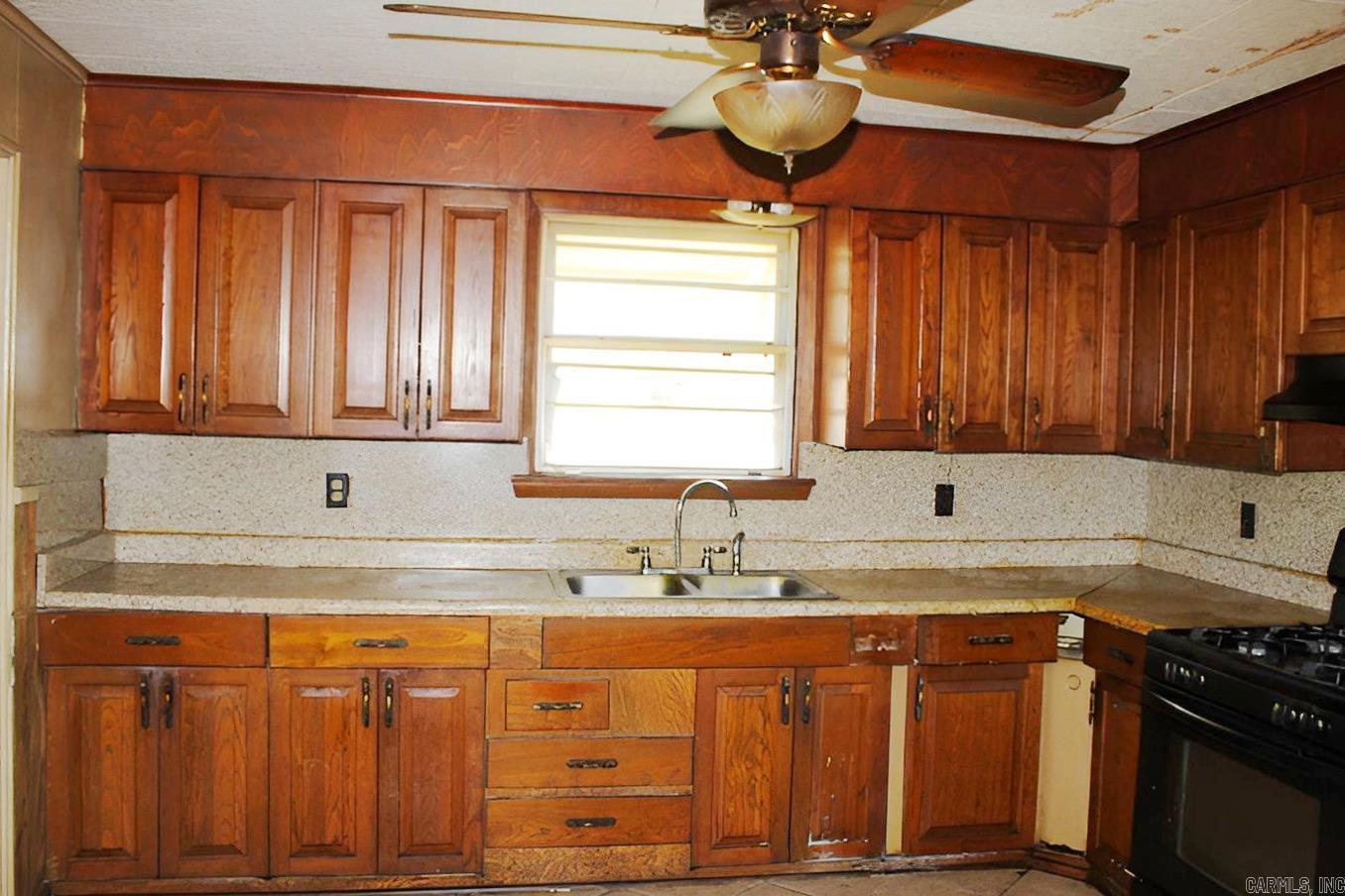 2012 Poplar Street Property Photo 12