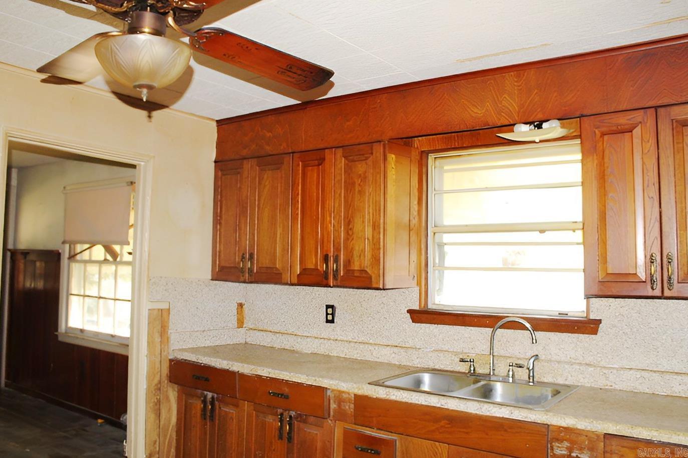 2012 Poplar Street Property Photo 13