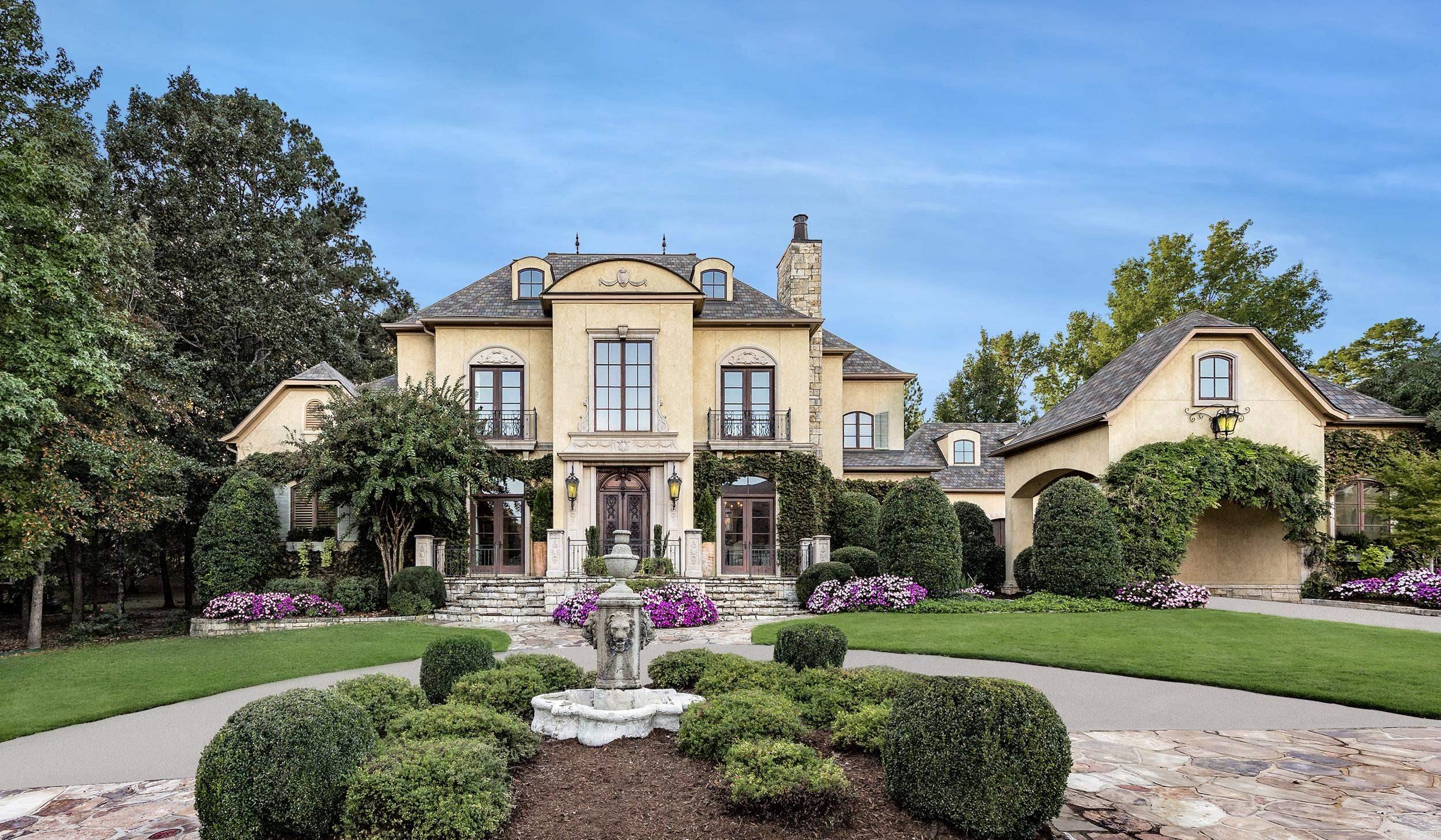 79 Sologne Circle Property Photo 1
