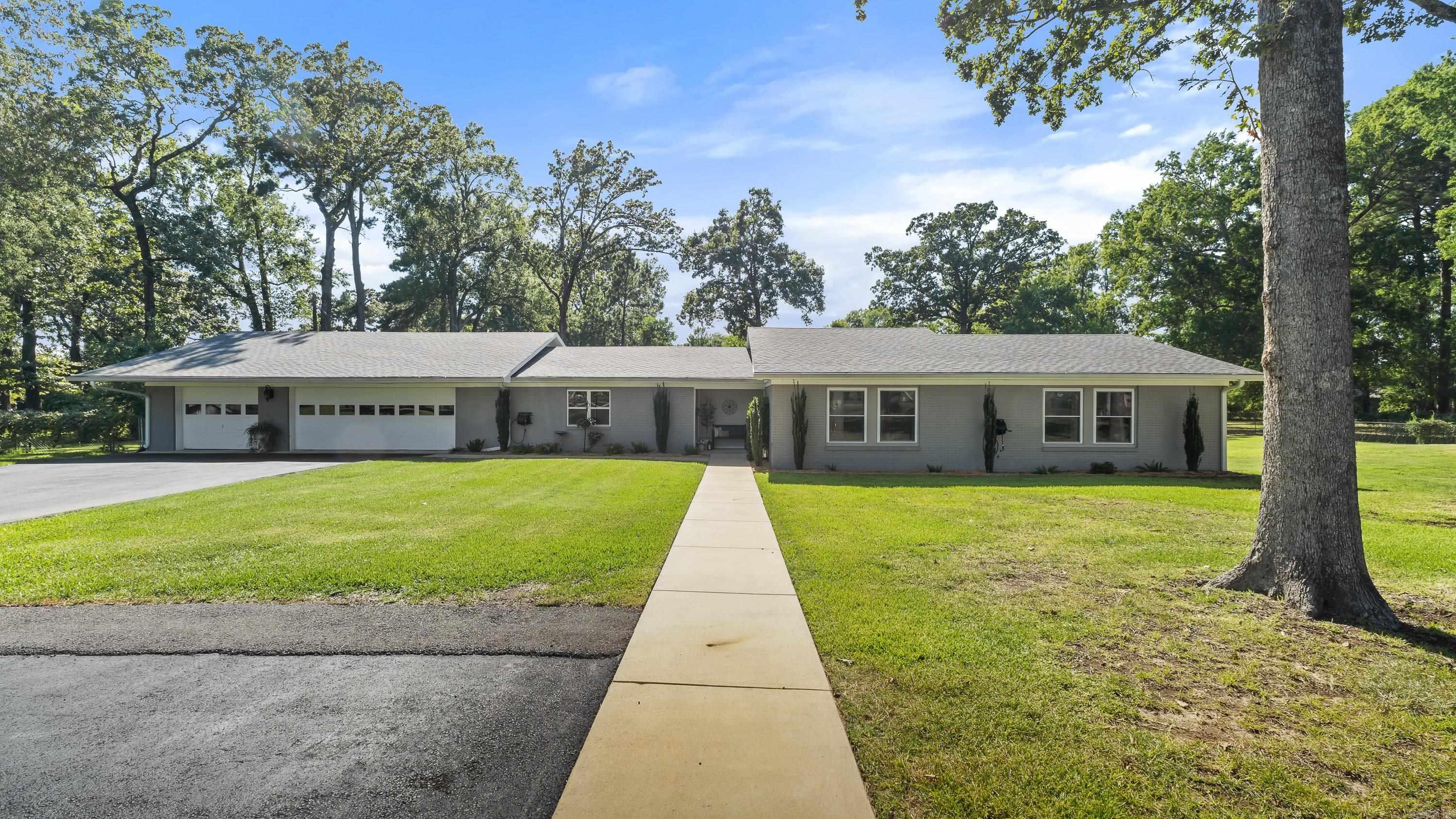 6509 Summerhill Road Property Photo 2
