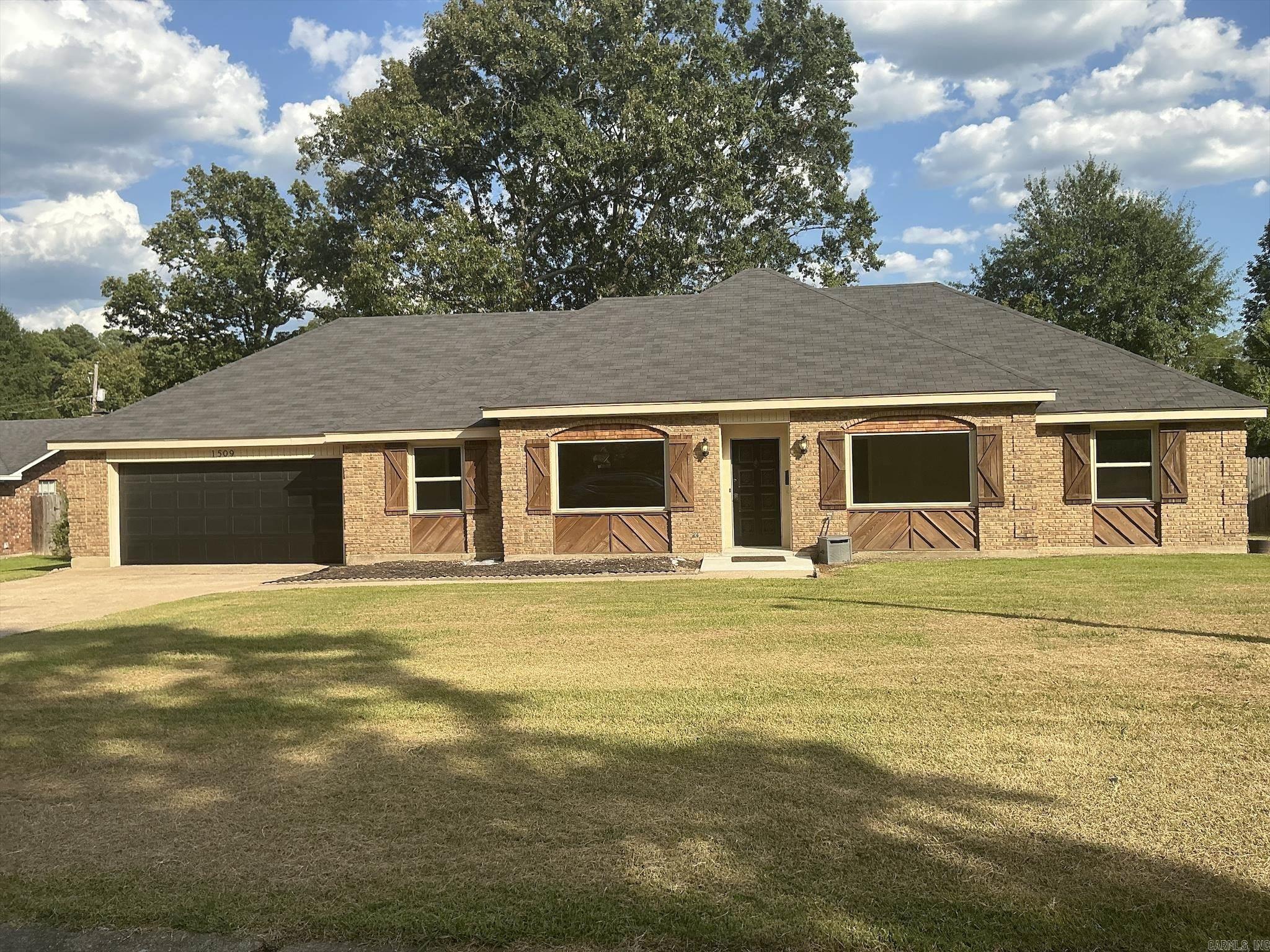 1509 Elm Property Photo 1