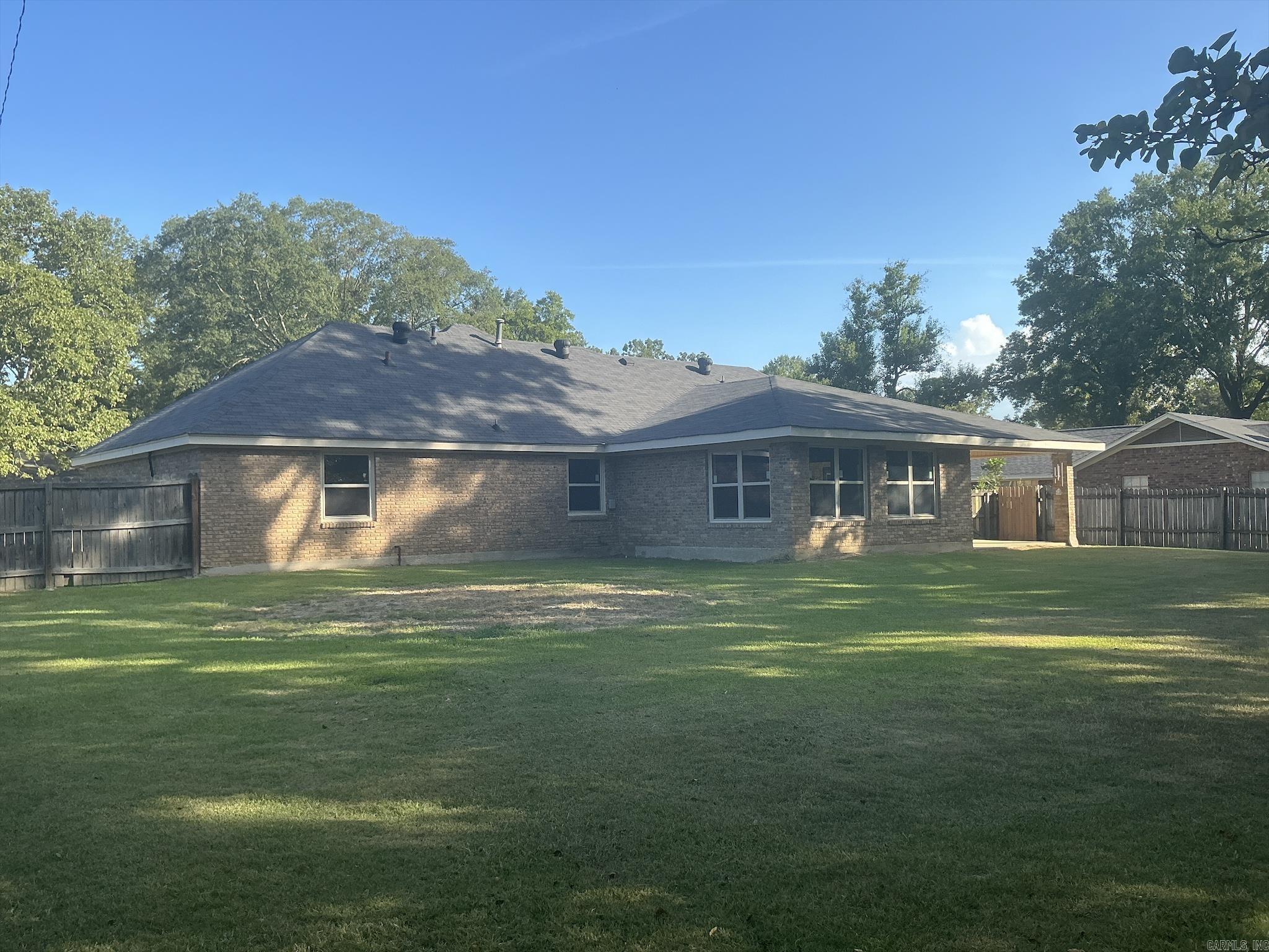 1509 Elm Property Photo 5