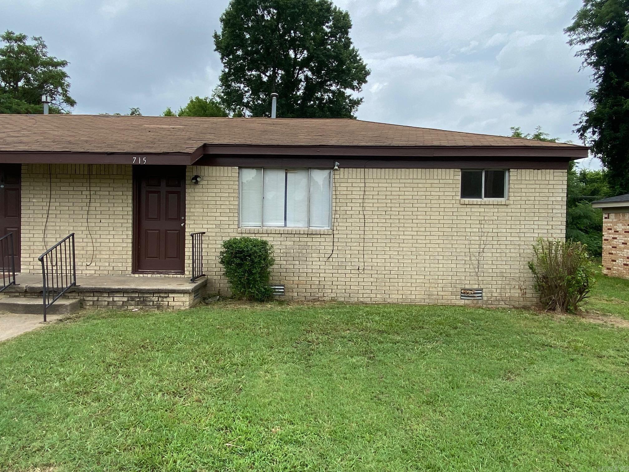 715 Smart Street Property Photo 1