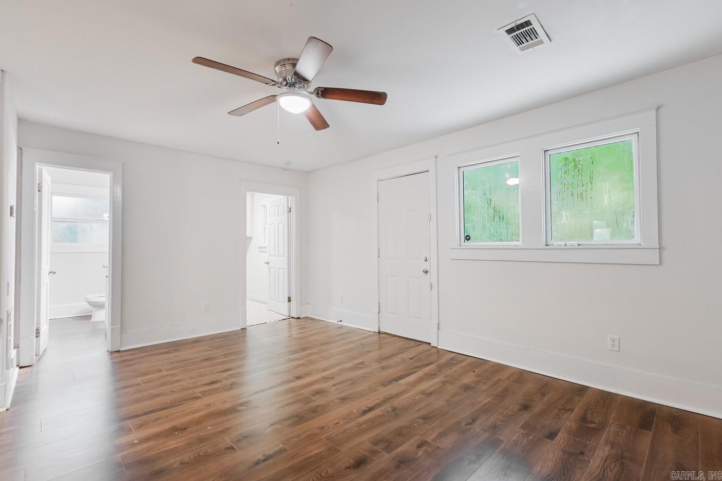 106 E Georgia Street Property Photo 10