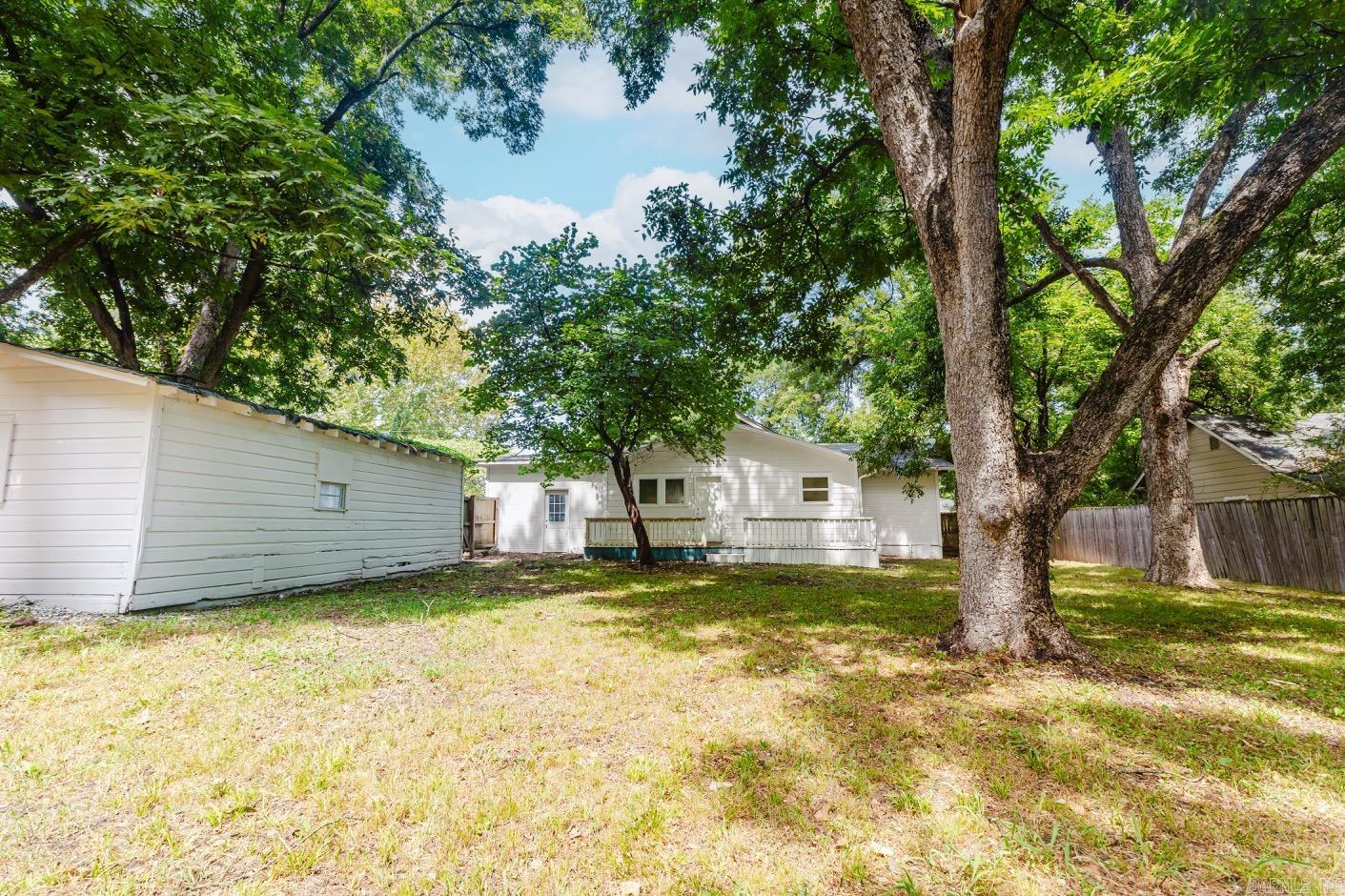 106 E Georgia Street Property Photo 15