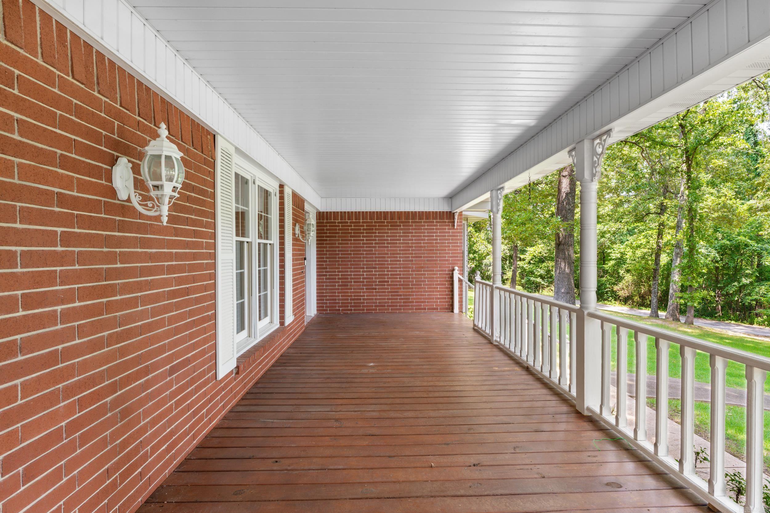 198 Rock Creek Drive Property Photo 2
