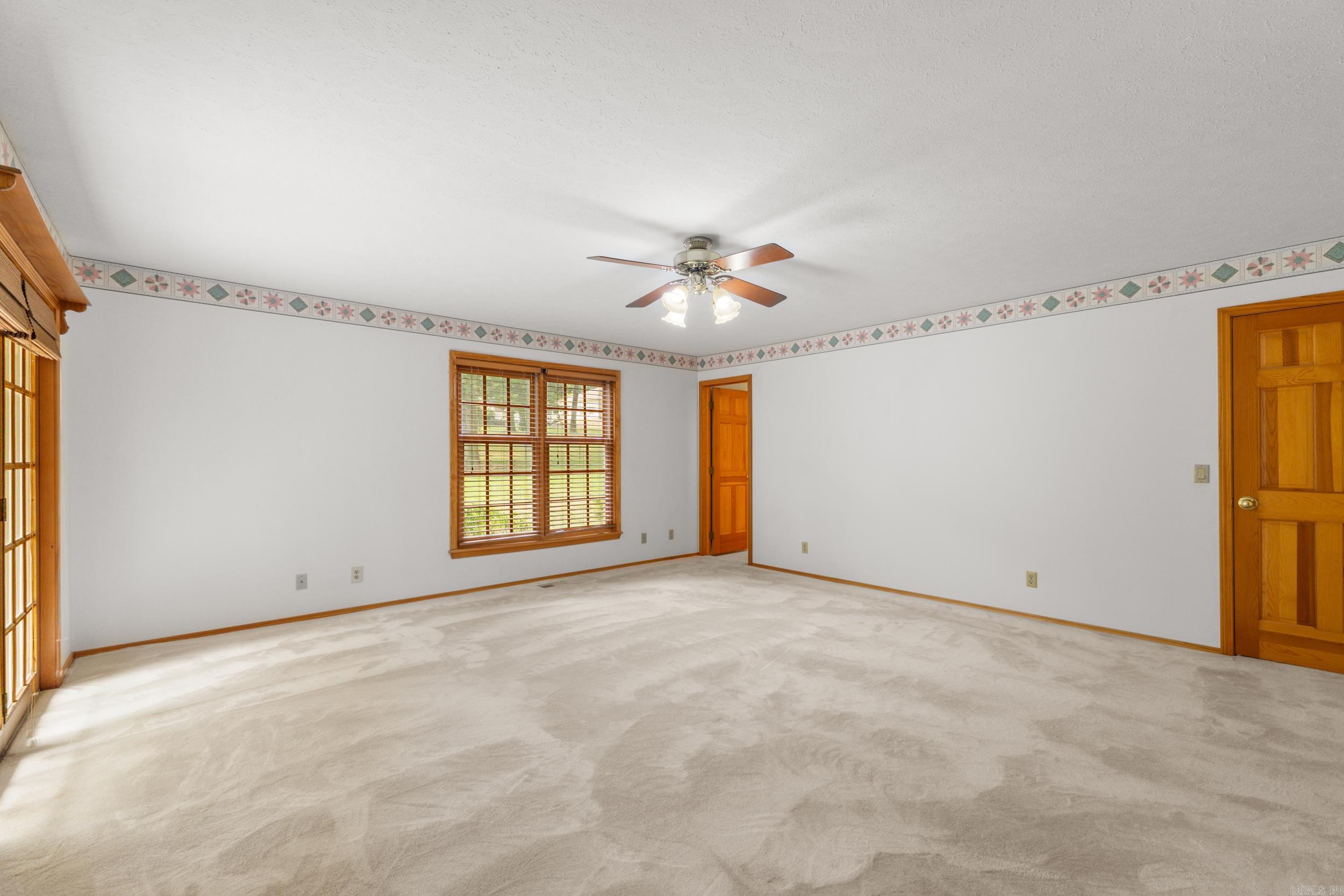 198 Rock Creek Drive Property Photo 13