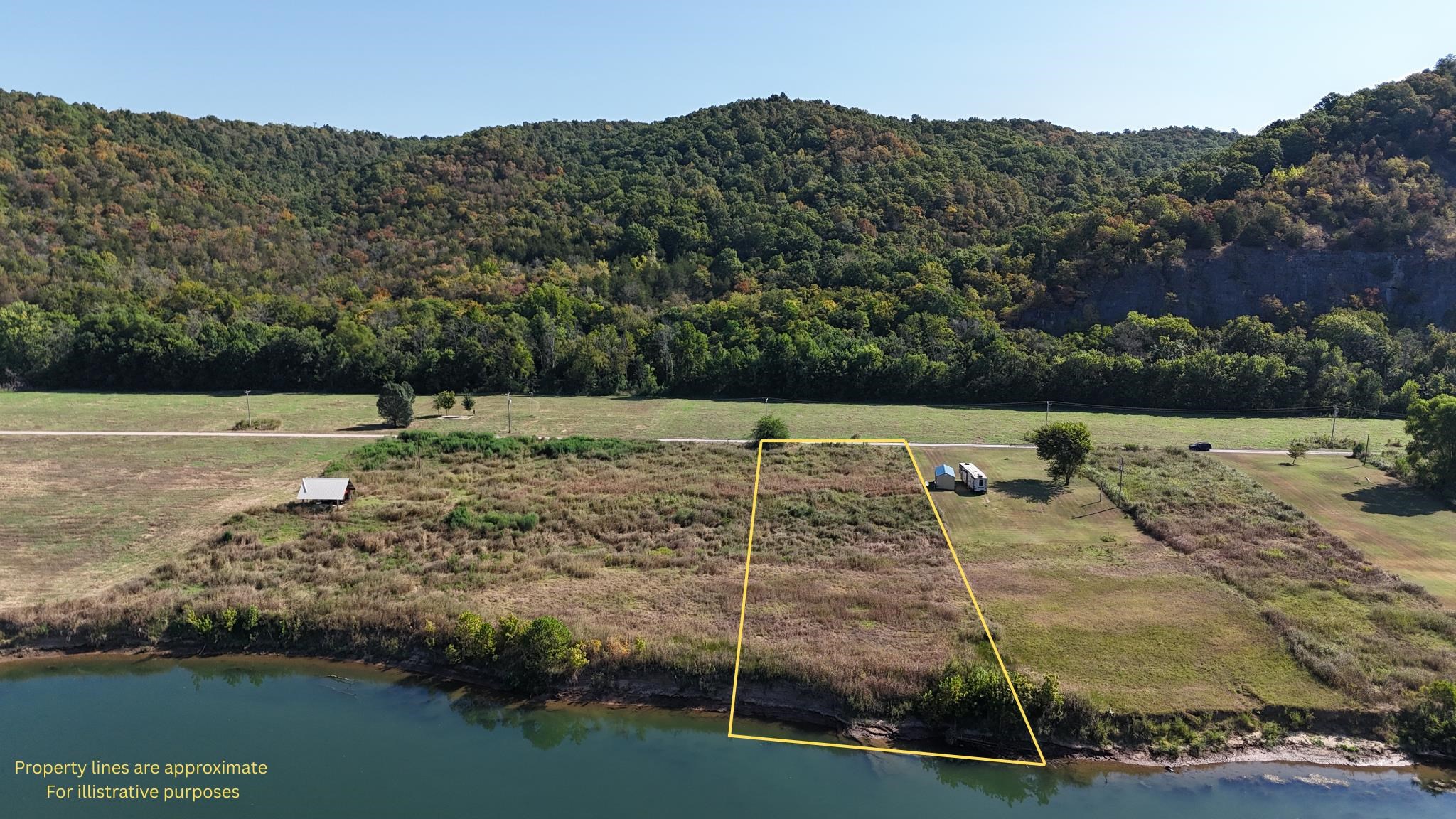 000 White River Run Property Photo 2