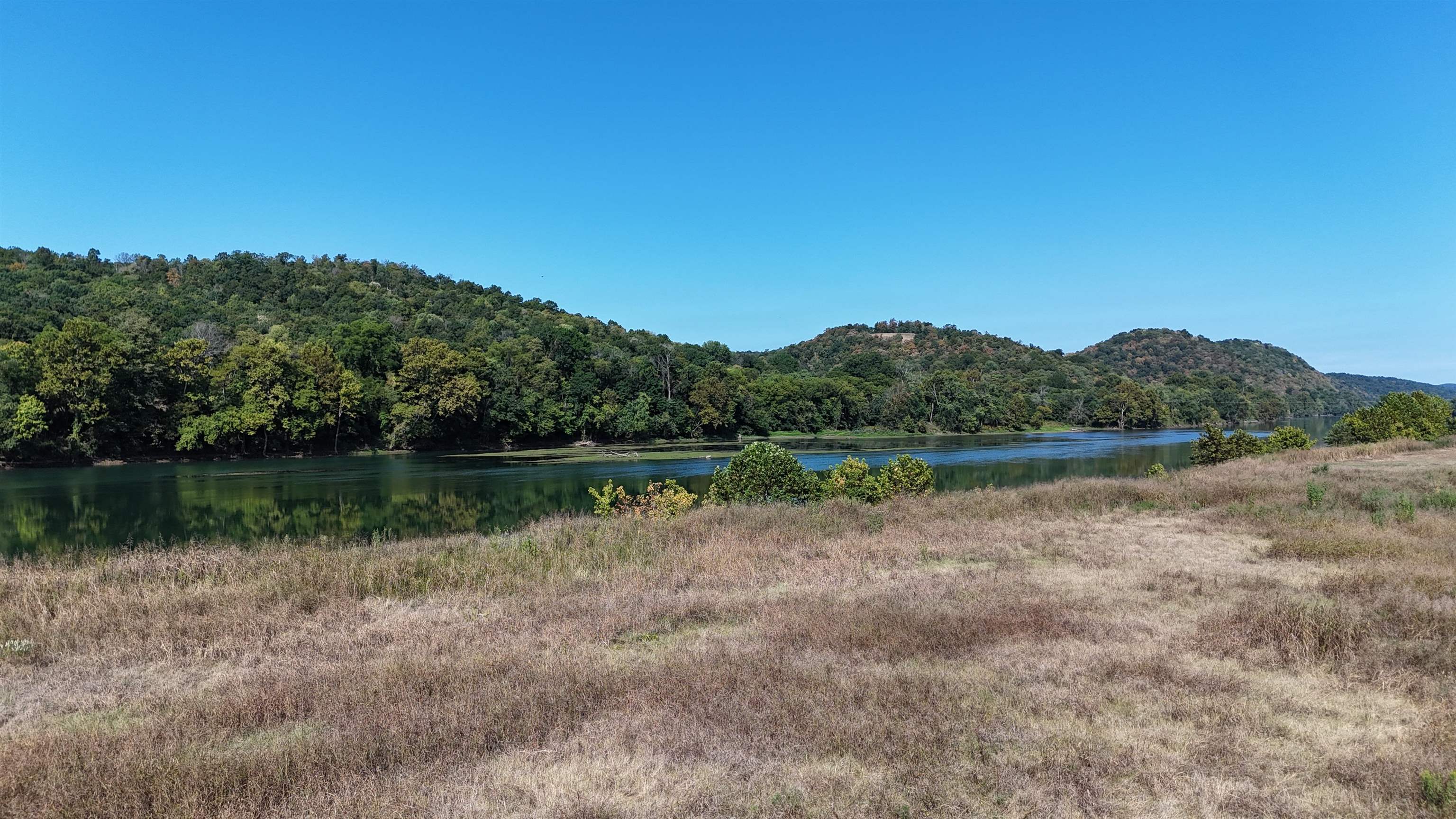 000 White River Run Property Photo 8