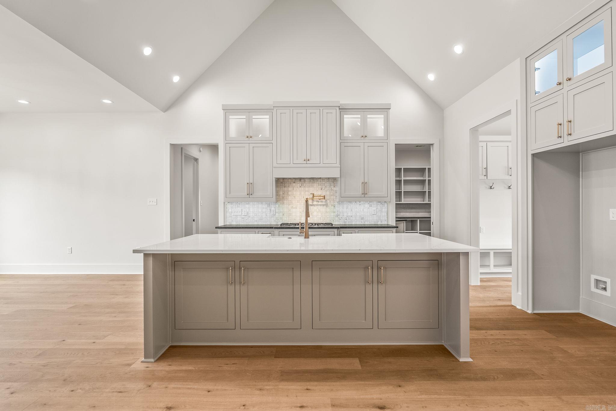 1675 Nantucket Property Photo 8