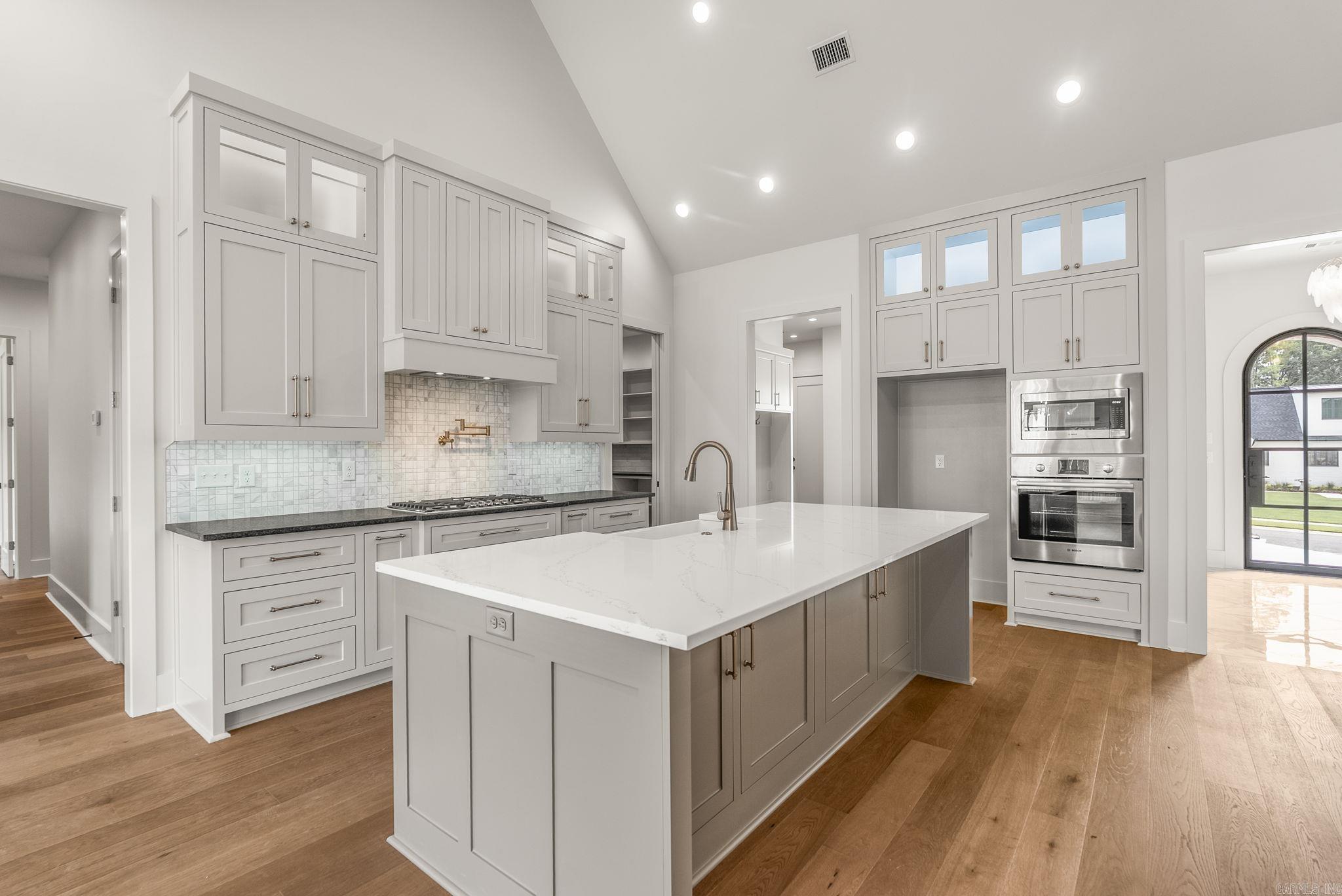 1675 Nantucket Property Photo 9