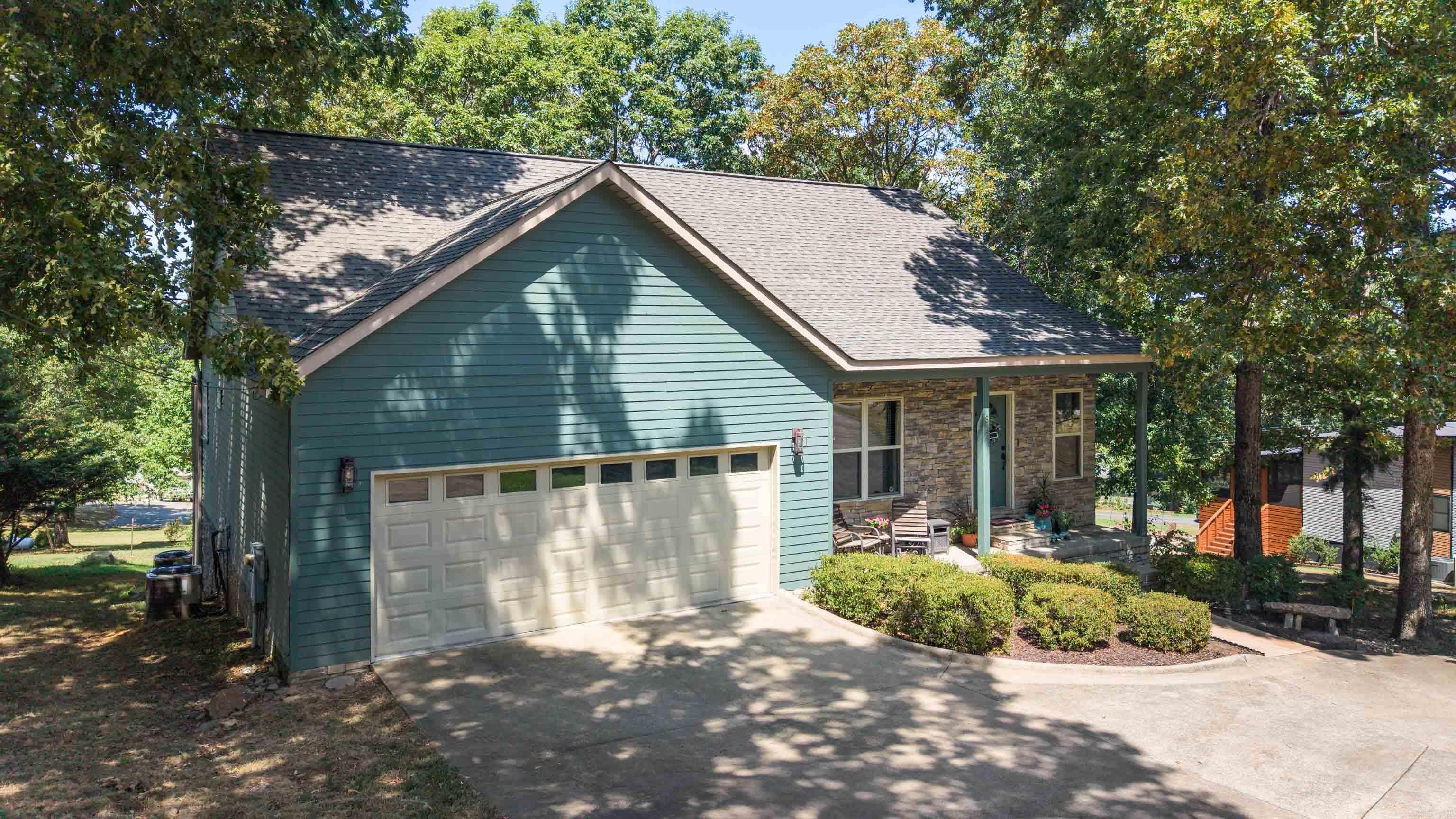 817 Stacy Springs Property Photo 44