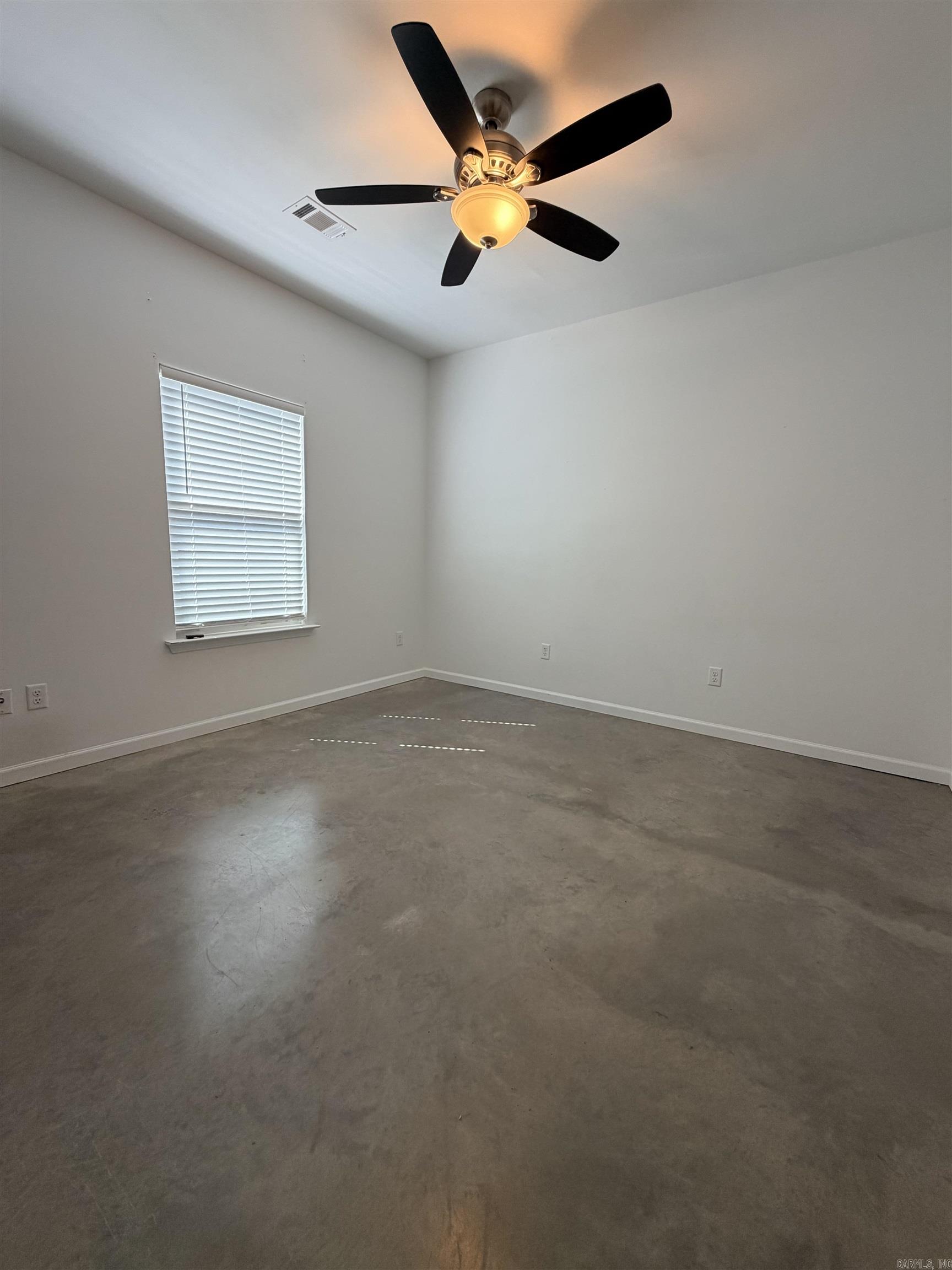 322 E Maple Street Property Photo 16