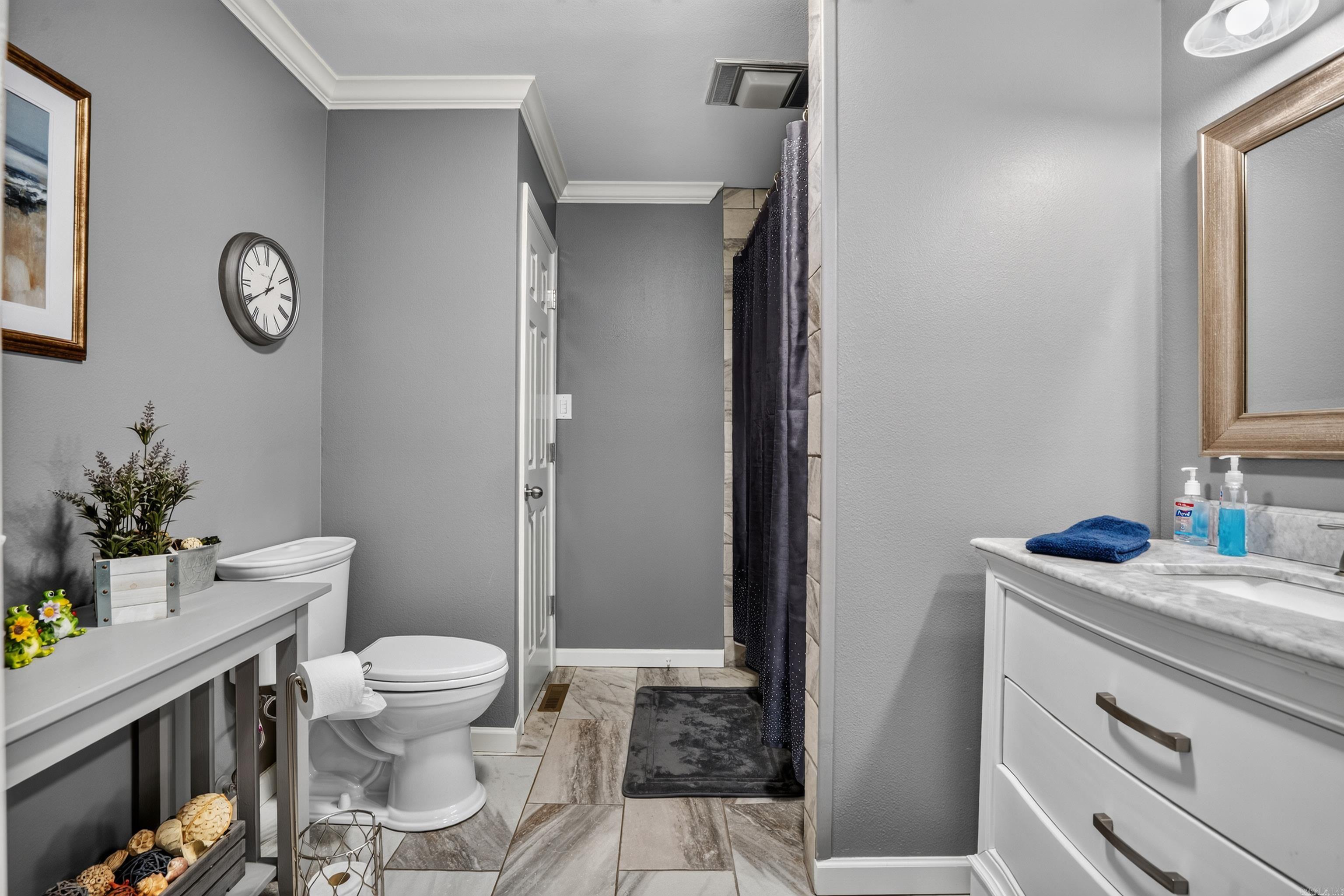 391 Catherine Cove Loop Property Photo 17
