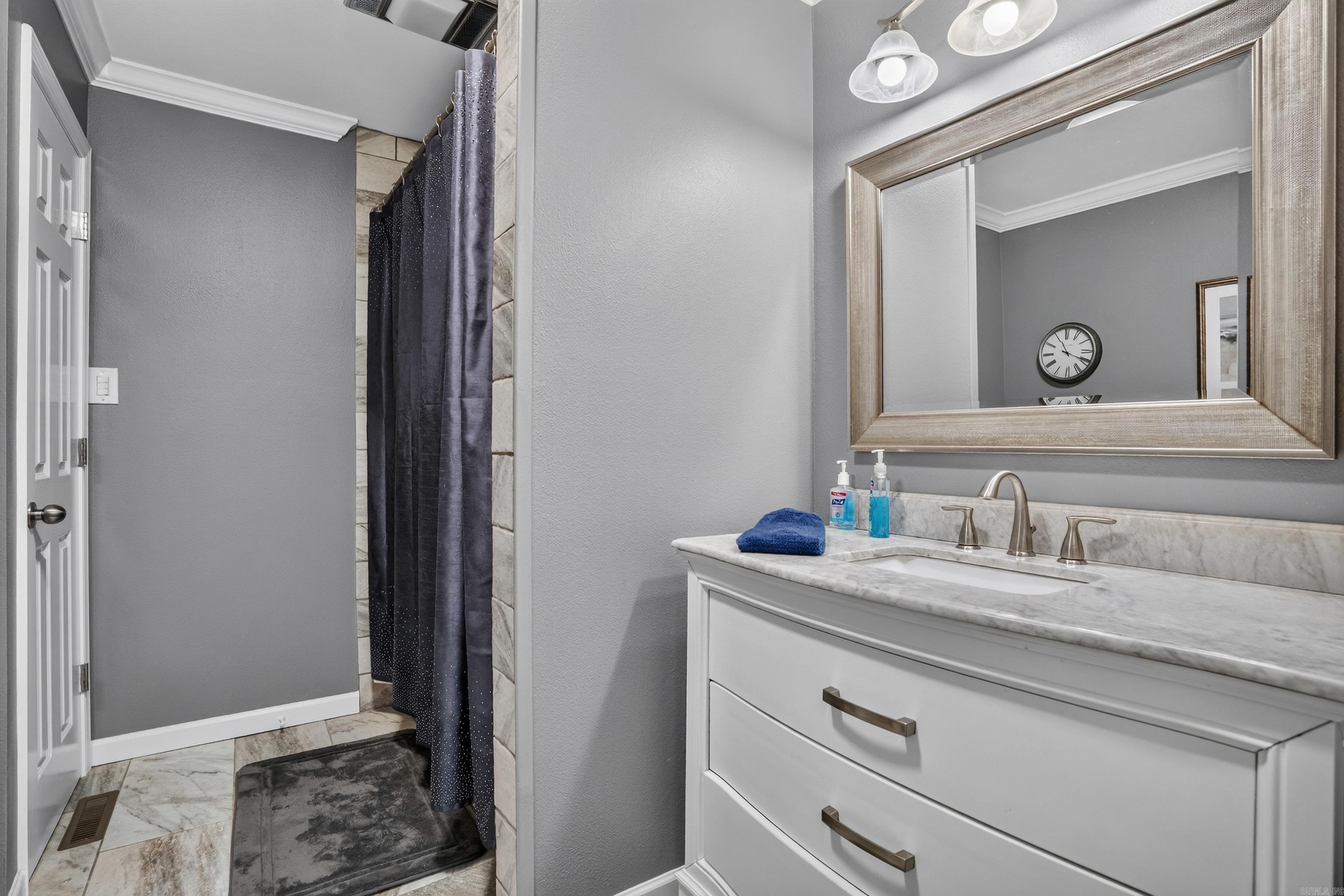 391 Catherine Cove Loop Property Photo 18