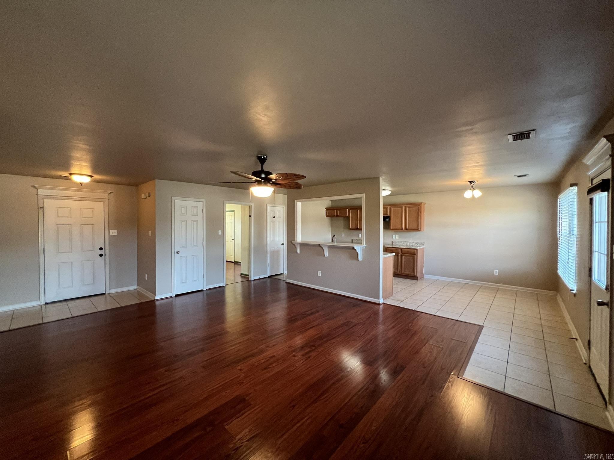 15361 Oak Glen Drive Property Photo 6