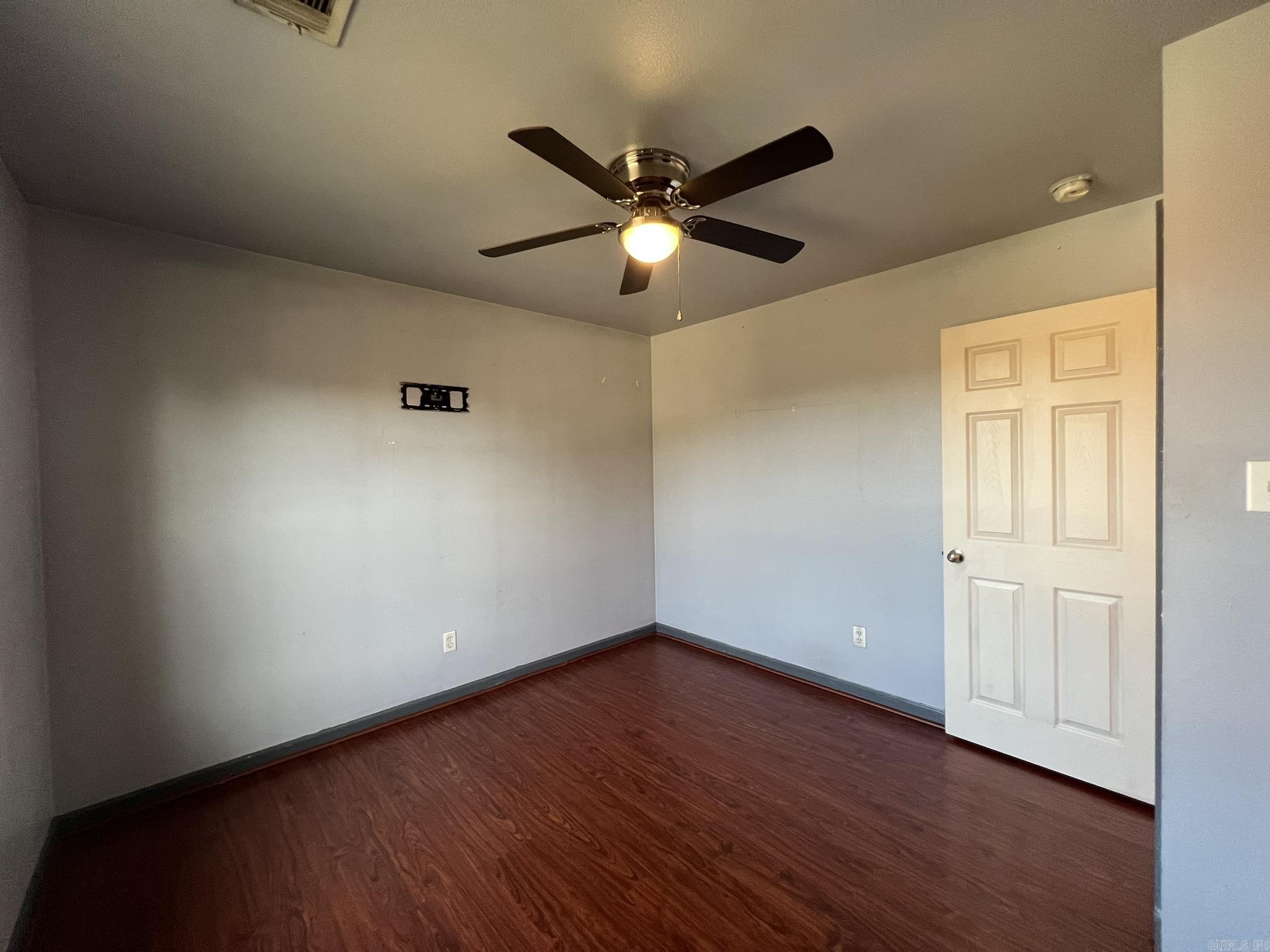 15361 Oak Glen Drive Property Photo 17