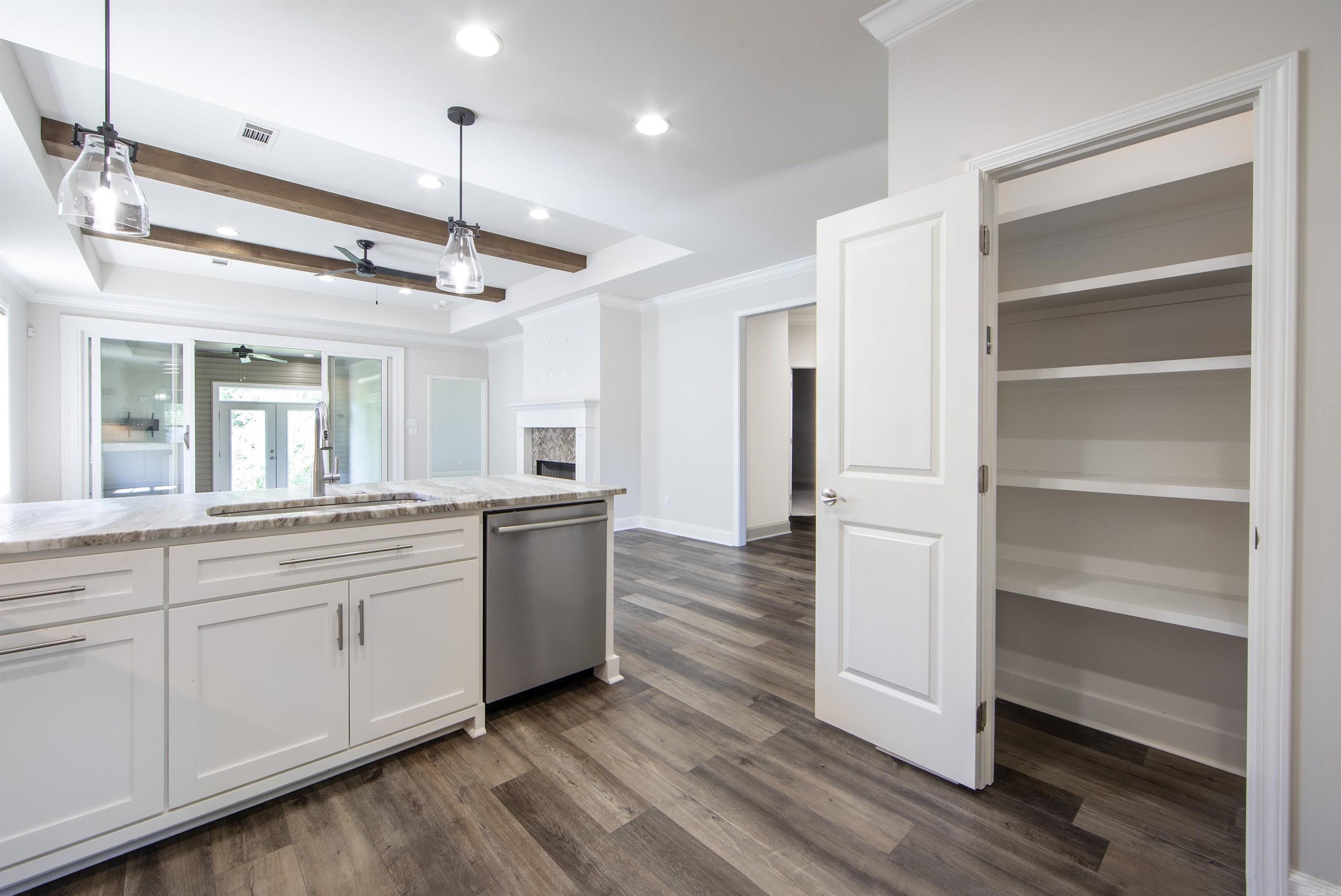 5 Saffron Circle Property Photo 10