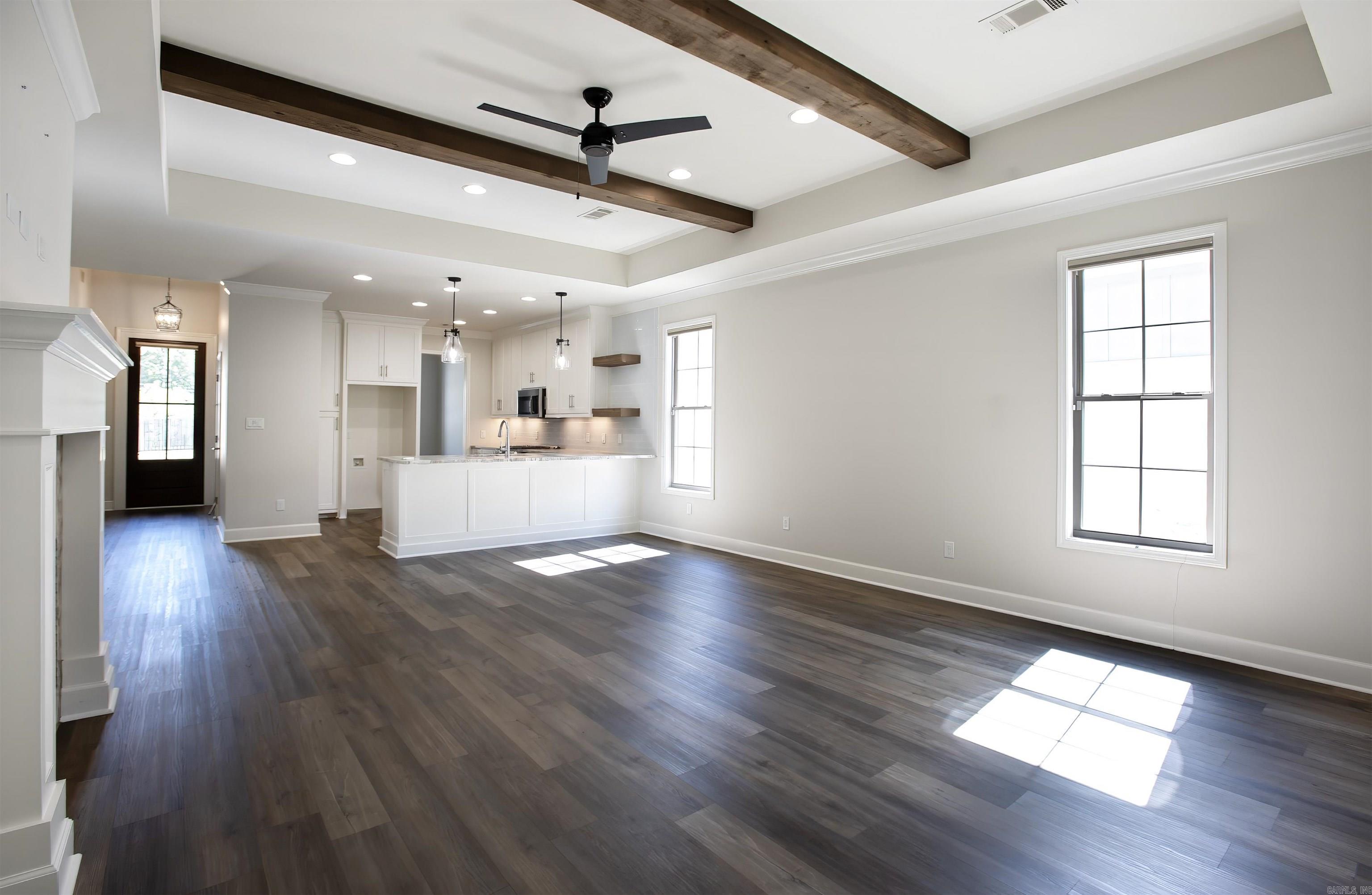 5 Saffron Circle Property Photo 13