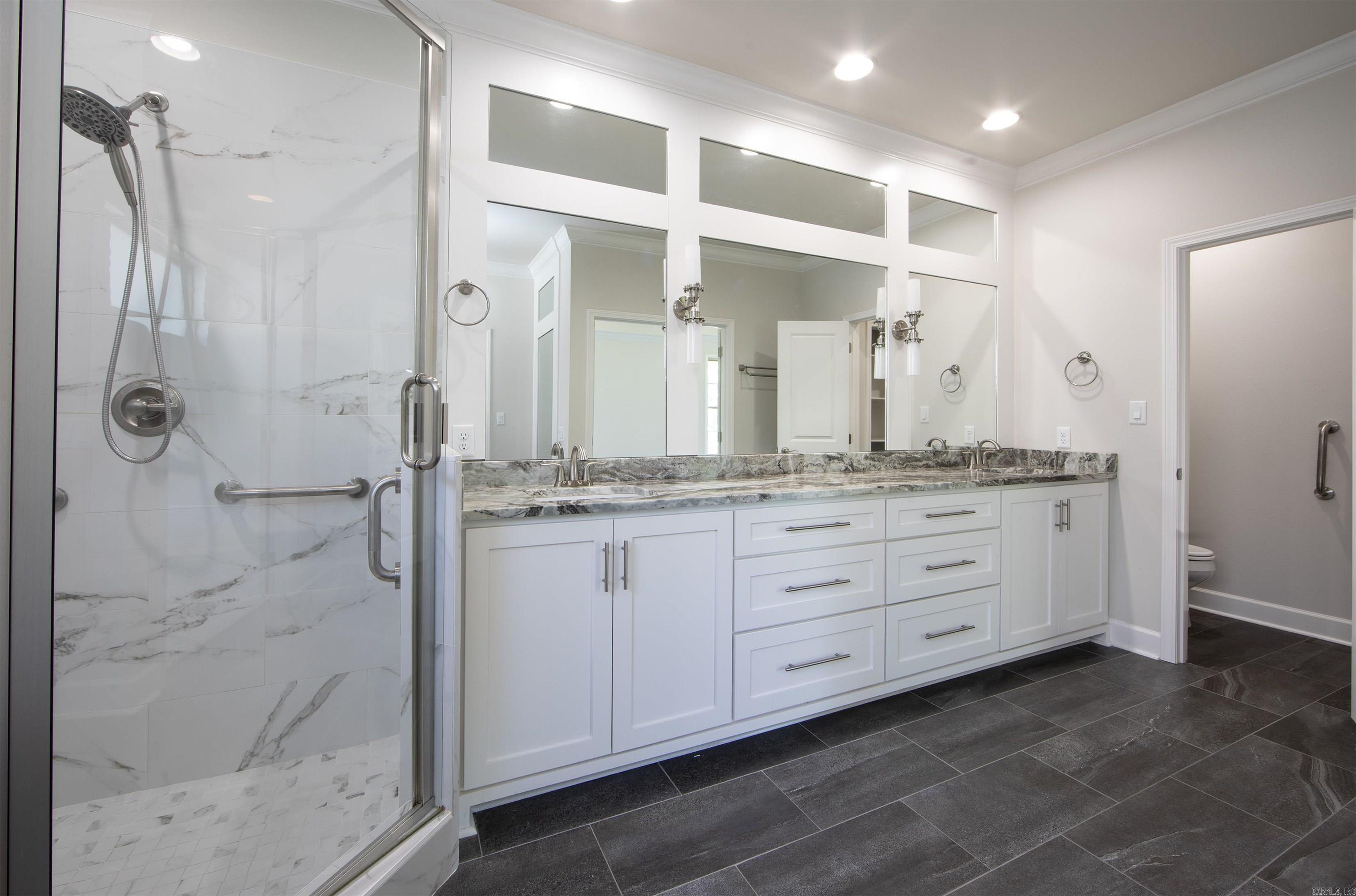 5 Saffron Circle Property Photo 22