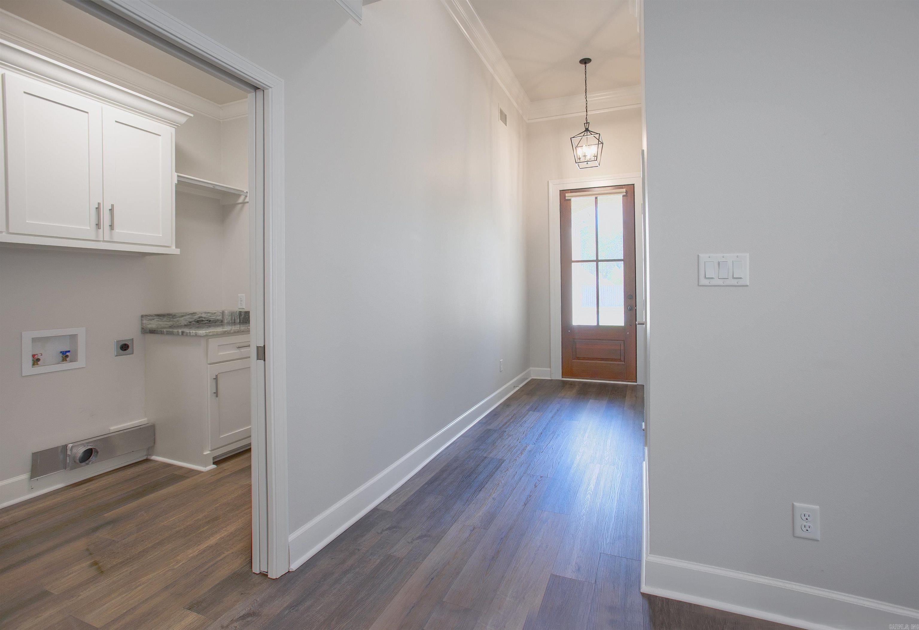 5 Saffron Circle Property Photo 37
