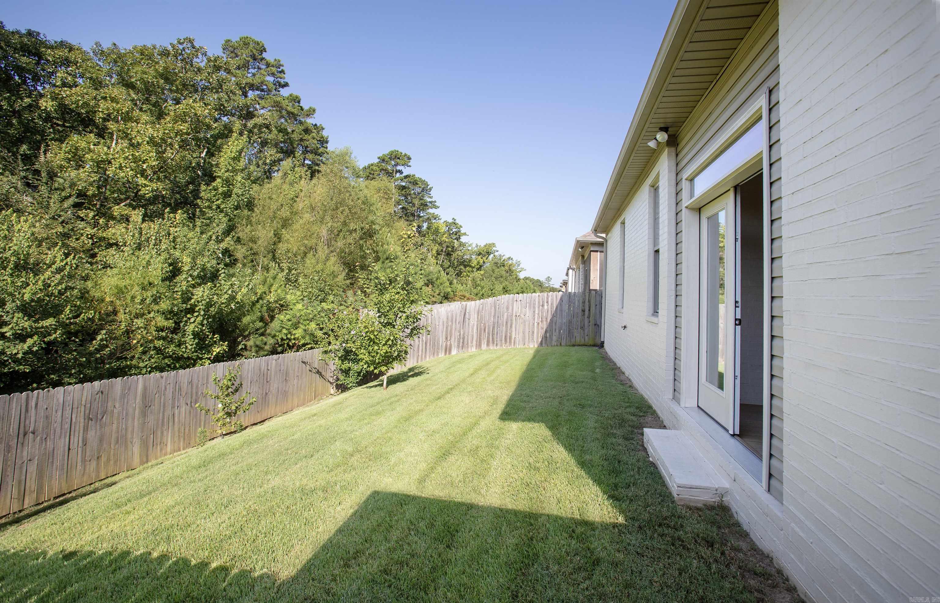 5 Saffron Circle Property Photo 38