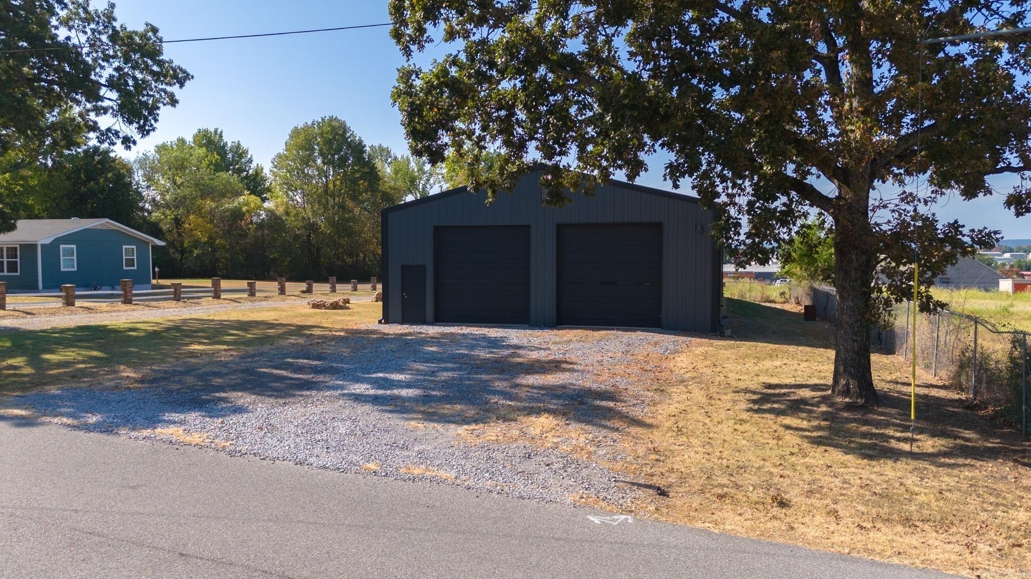 40 Dennison Heights Property Photo 2