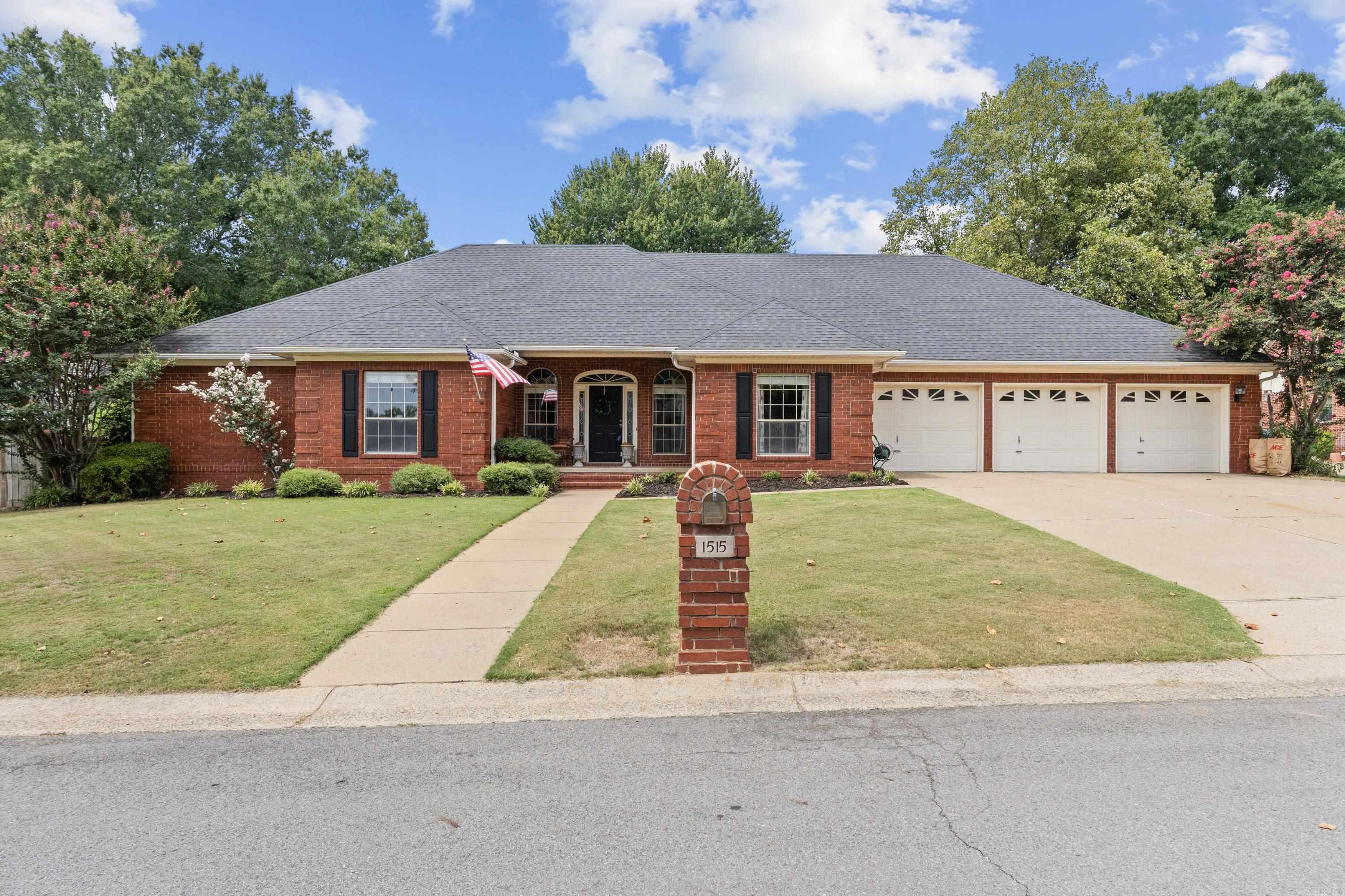 1515 John Ed Property Photo 1