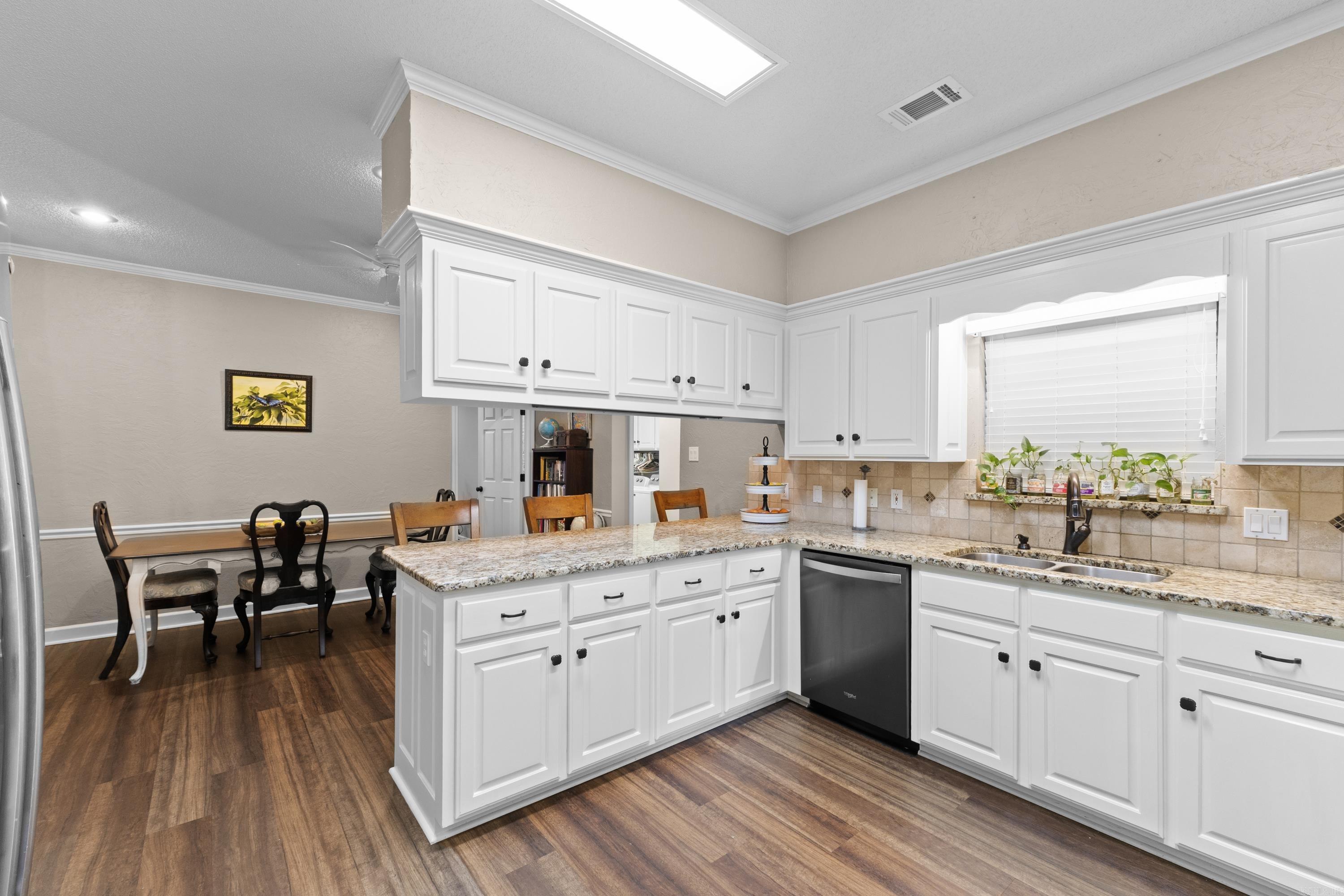 1515 John Ed Property Photo 11