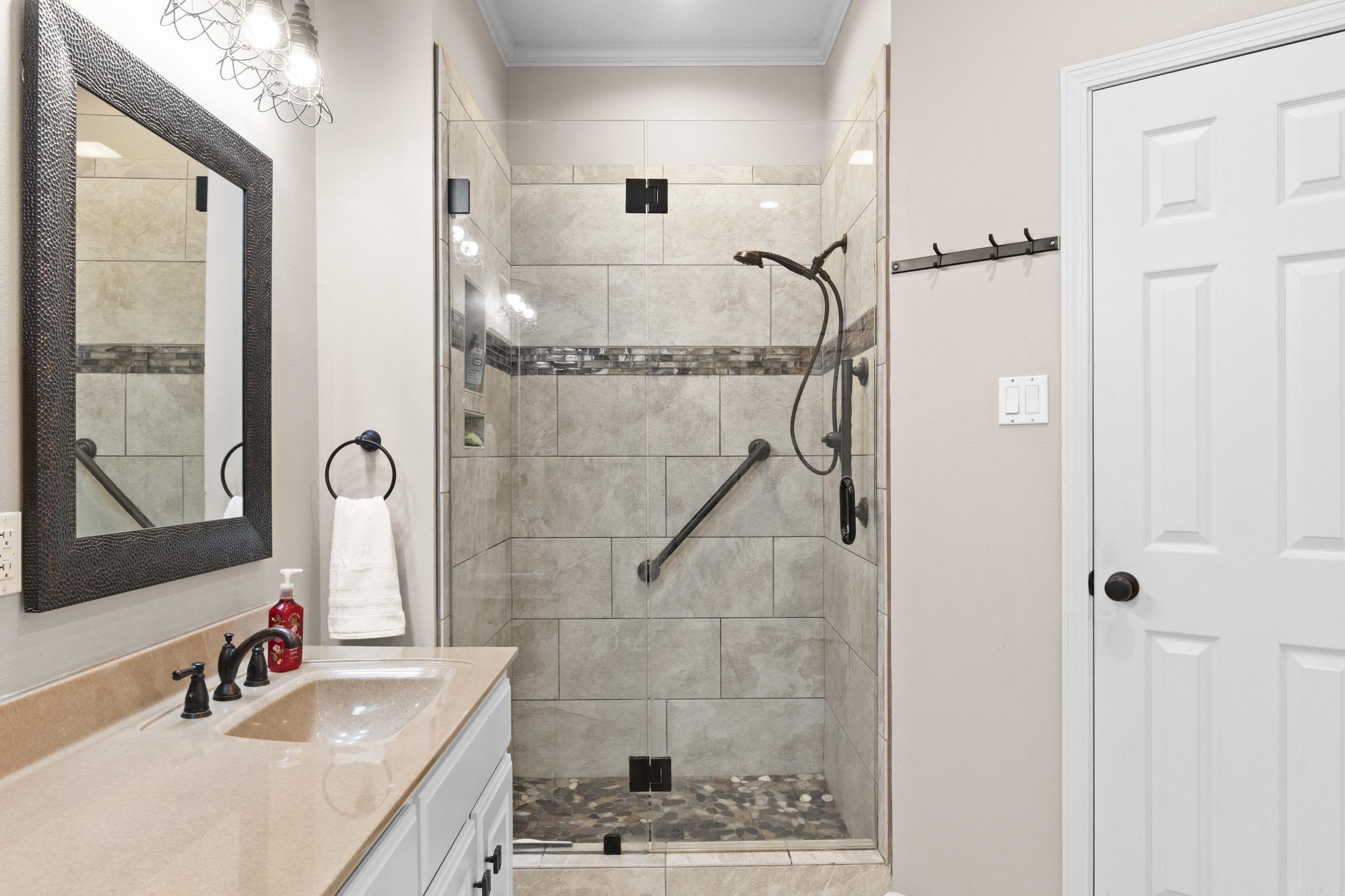 1515 John Ed Property Photo 22