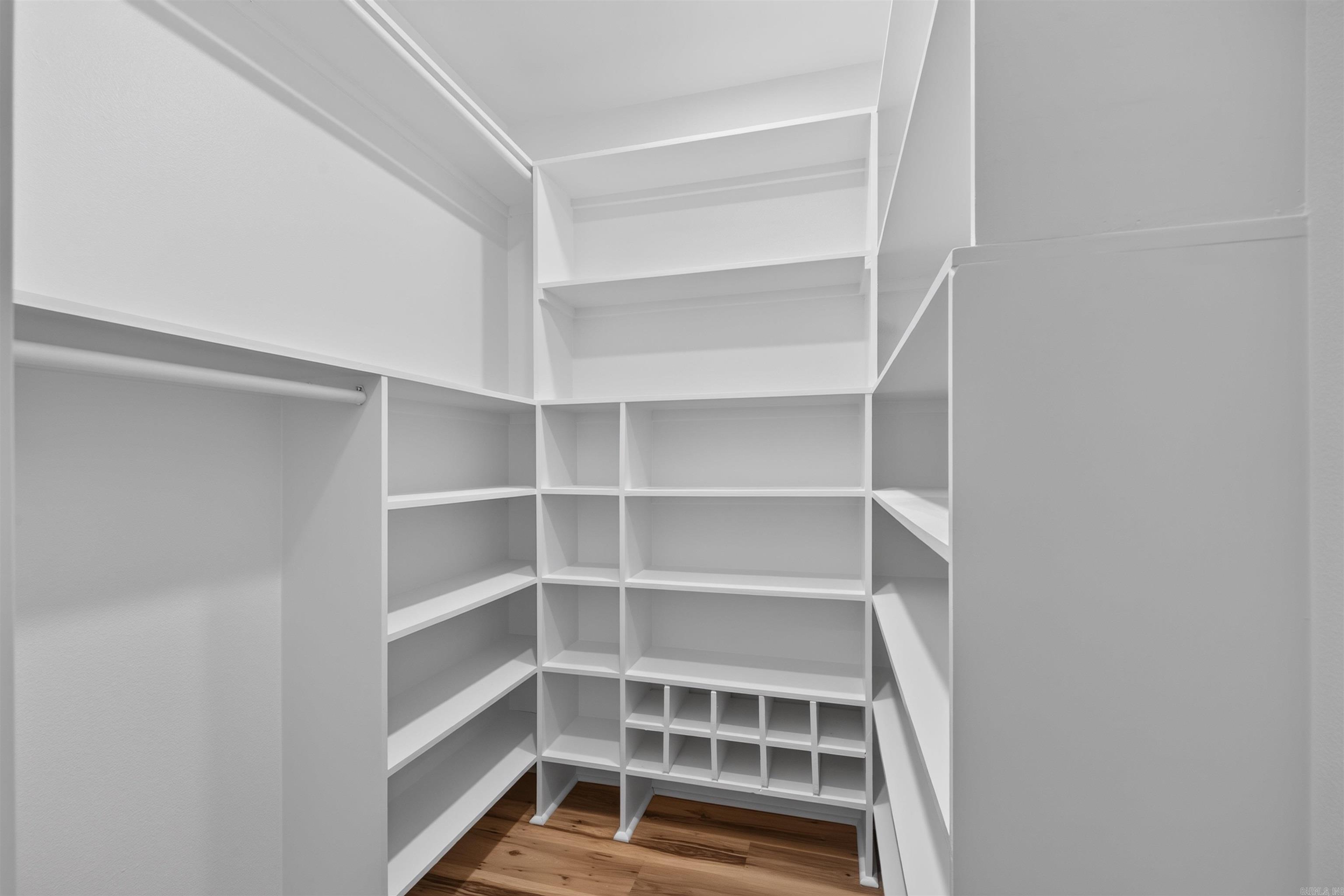 919 Richard Street Property Photo 10