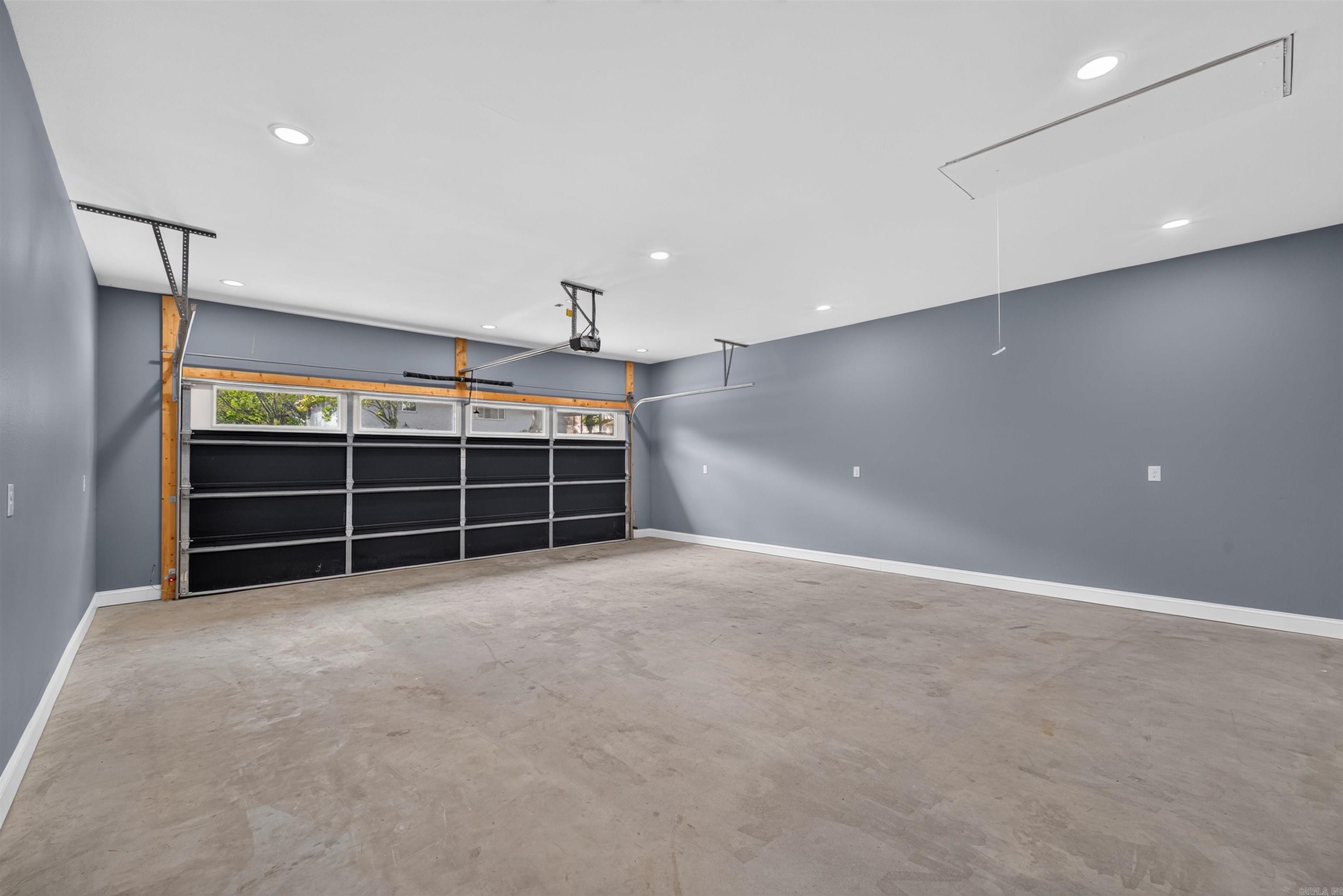 919 Richard Street Property Photo 23