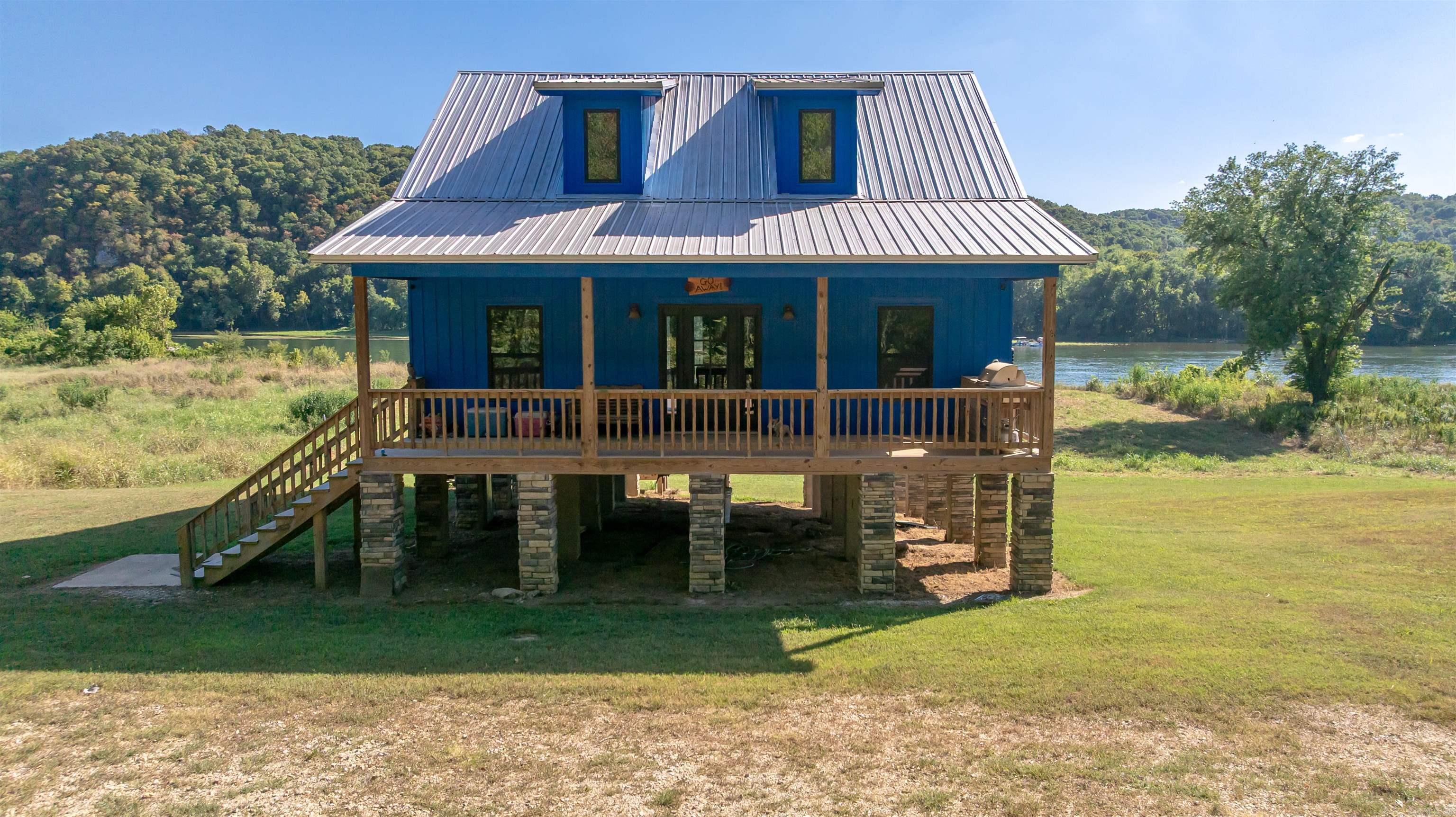 3780 River Road Property Photo 2