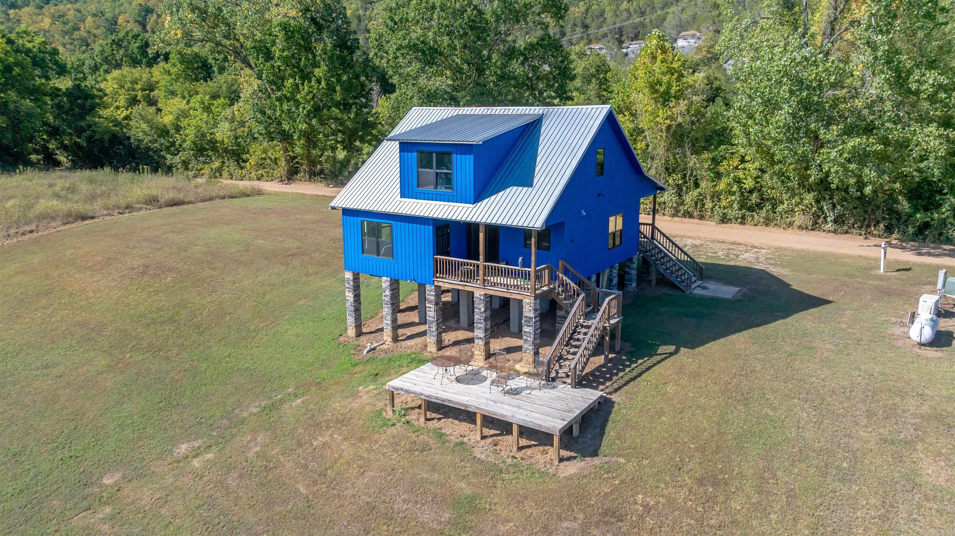 3780 River Road Property Photo 4