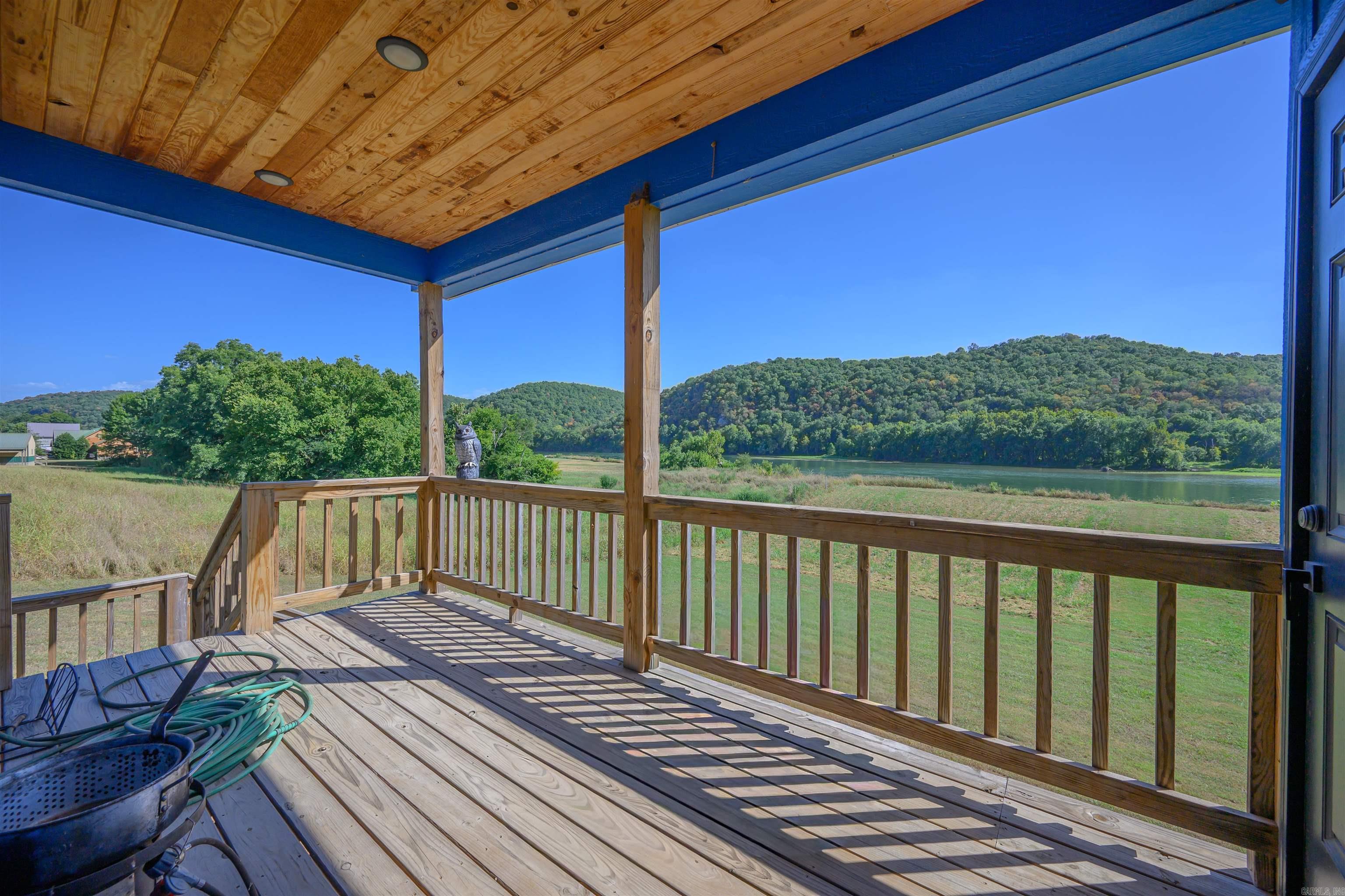 3780 River Road Property Photo 6