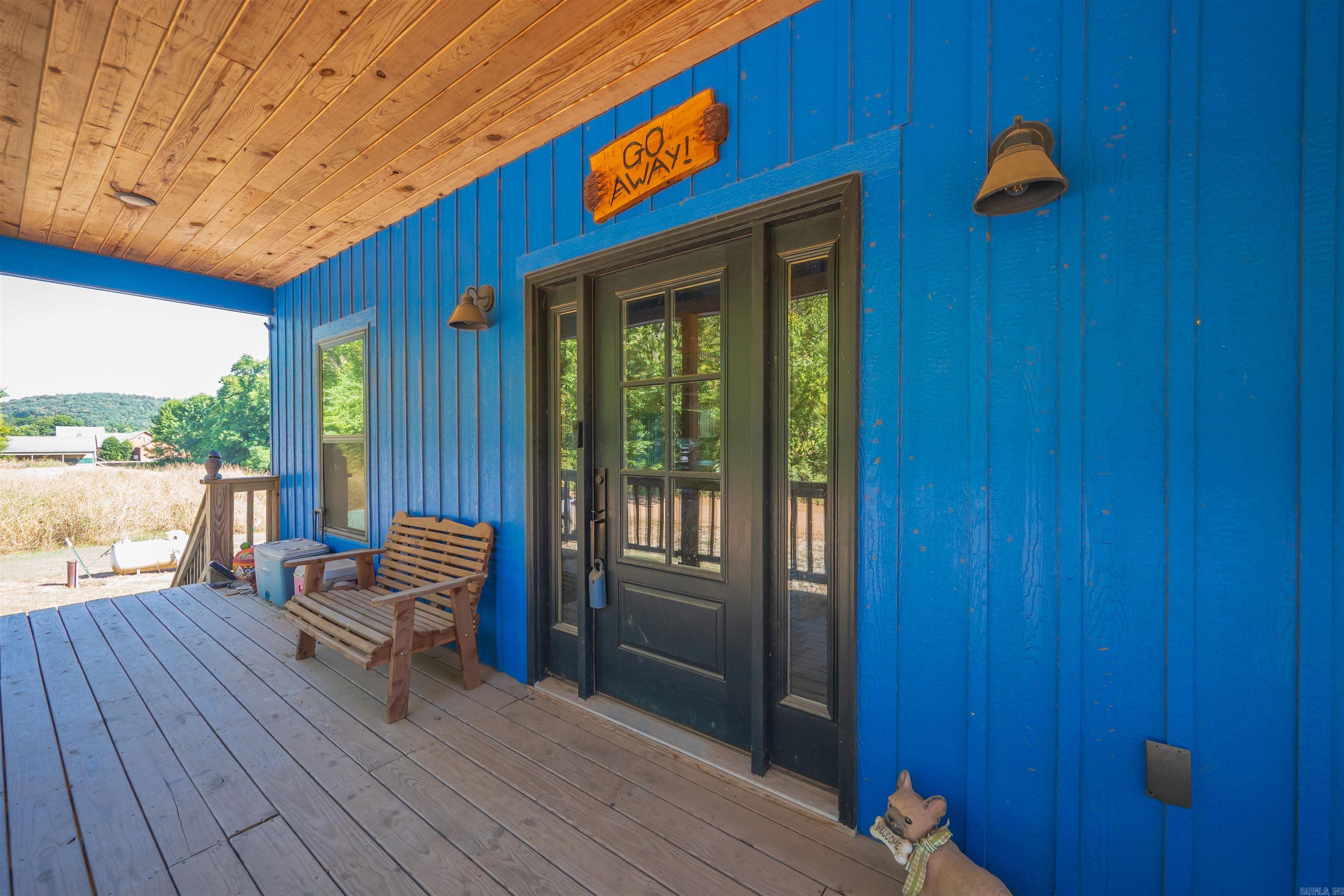 3780 River Road Property Photo 8