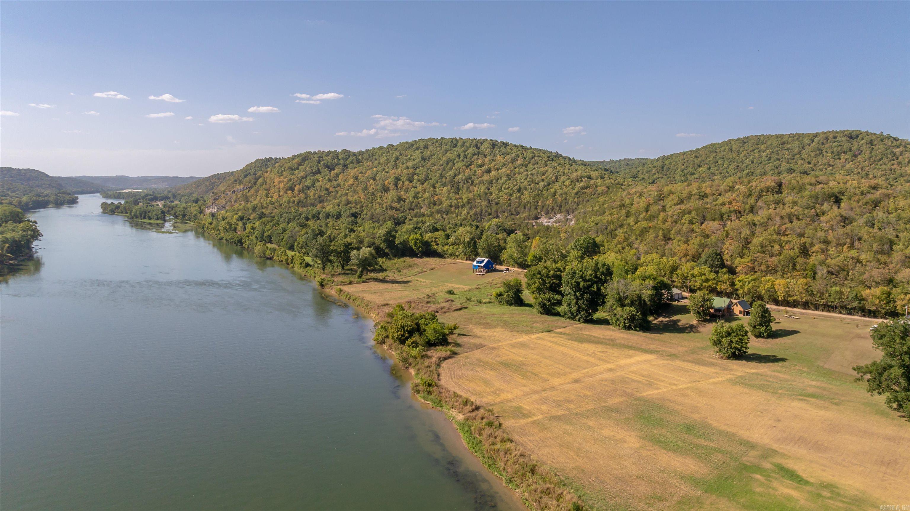 3780 River Road Property Photo 10