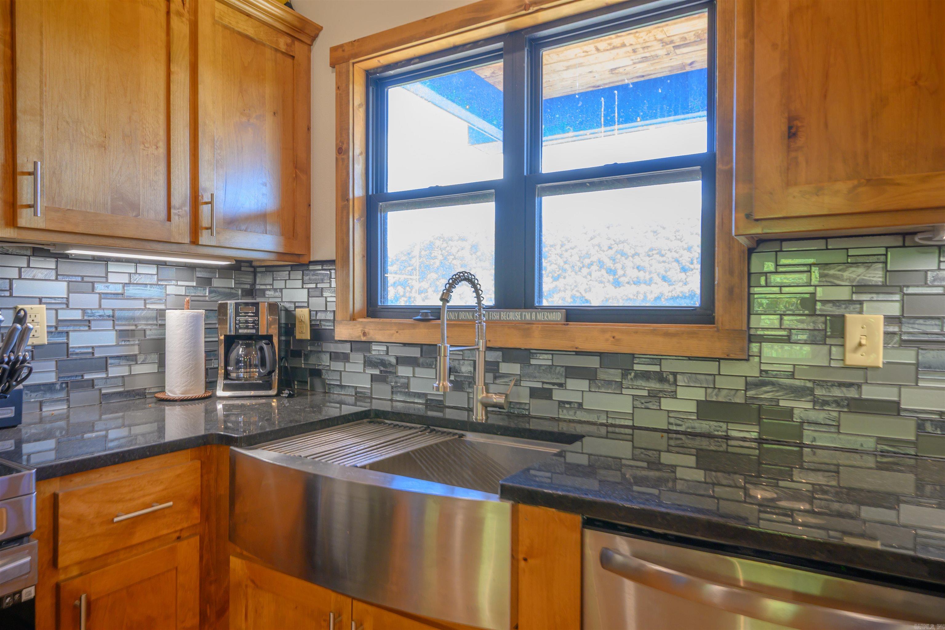 3780 River Road Property Photo 21