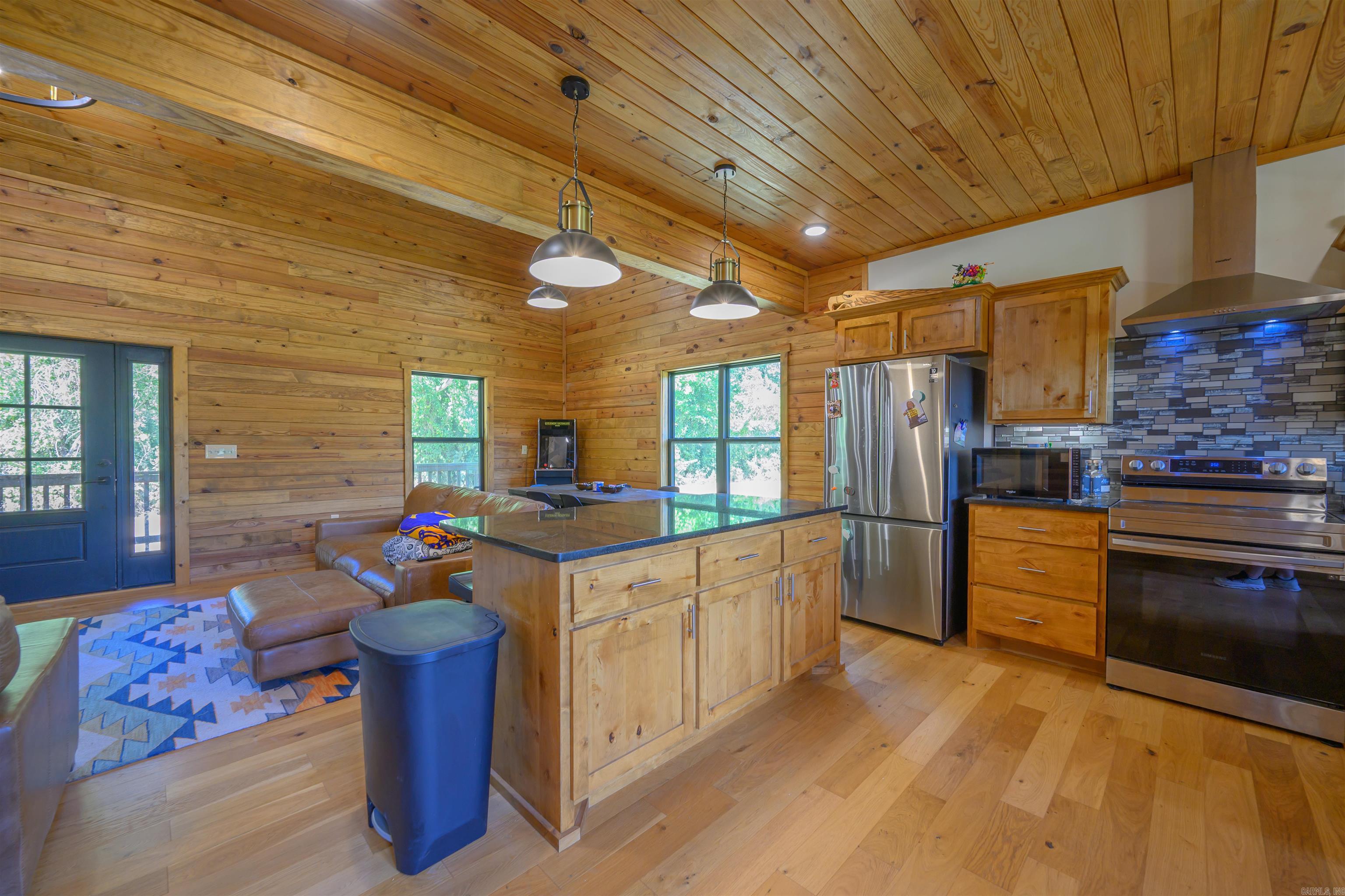 3780 River Road Property Photo 24