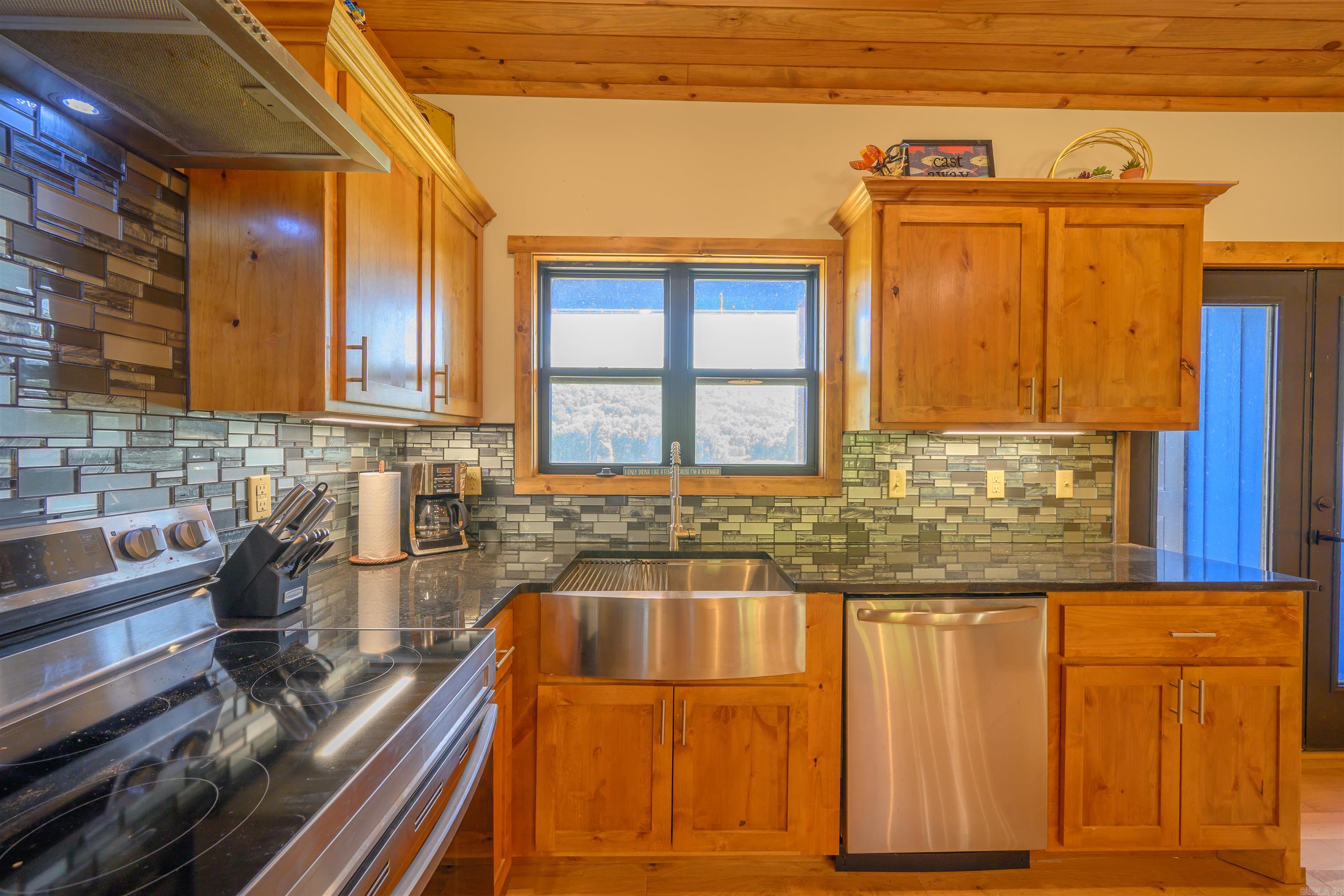 3780 River Road Property Photo 27