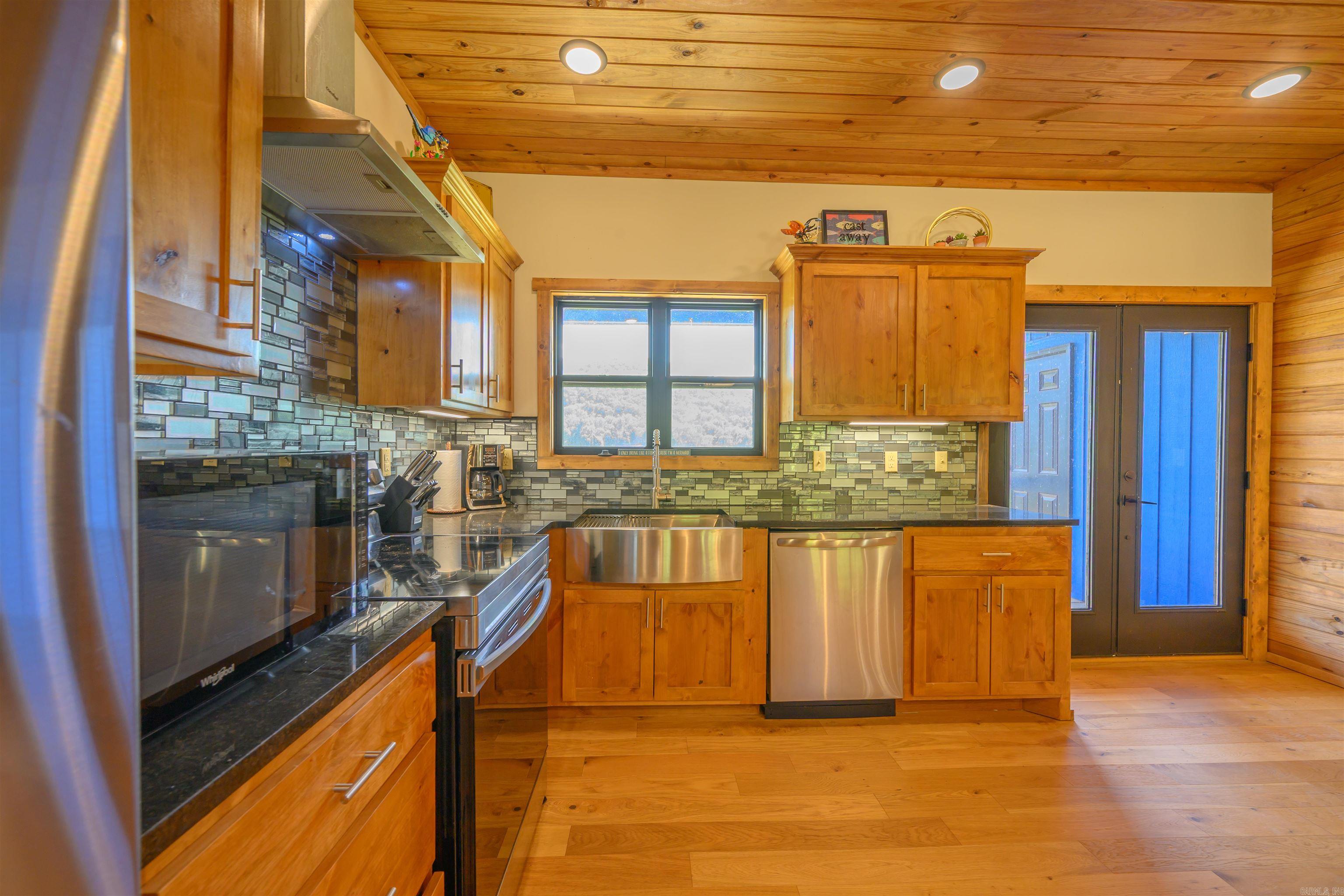 3780 River Road Property Photo 28